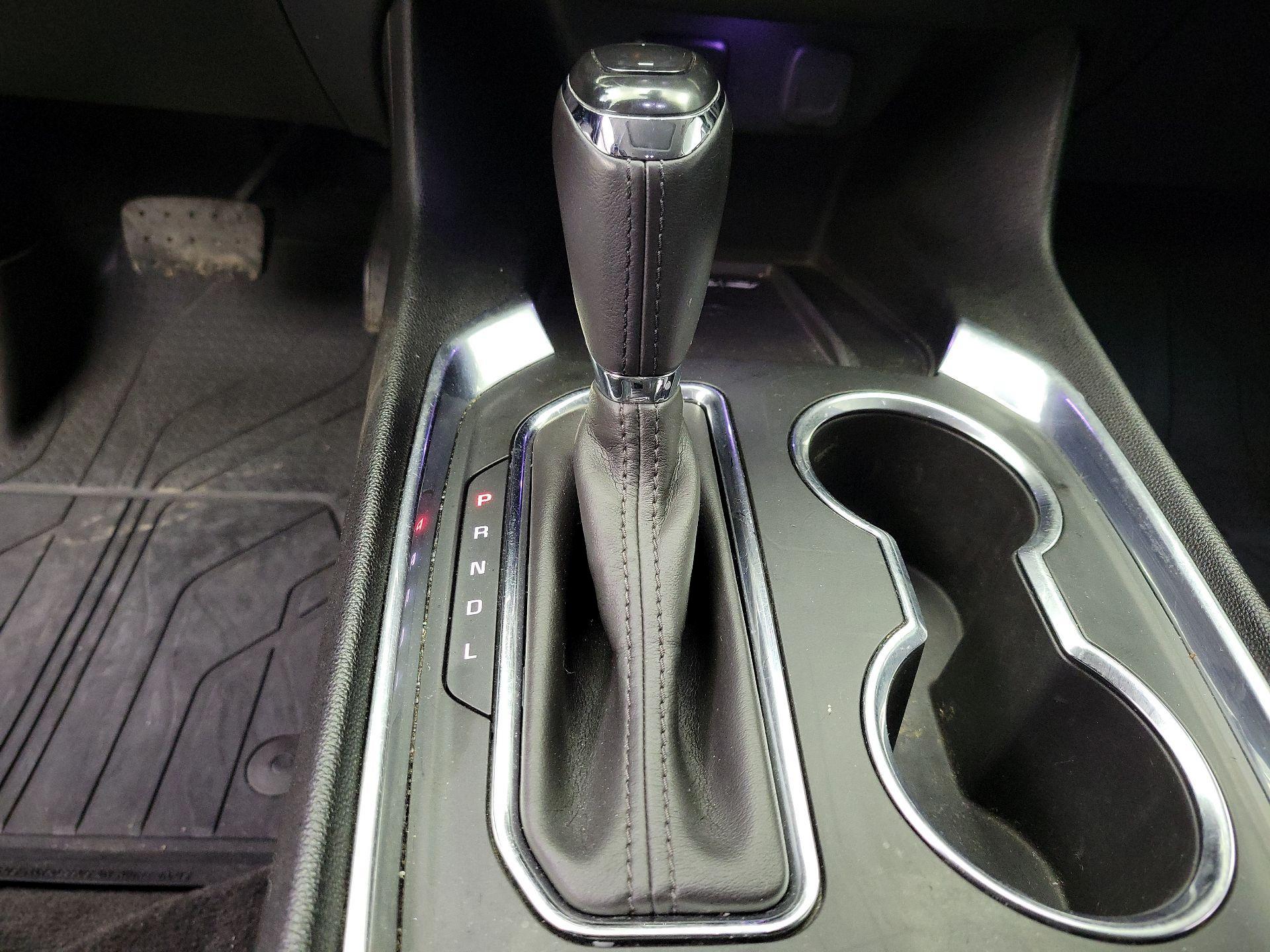 Thumbnail: 2019 Chevrolet Traverse - 16