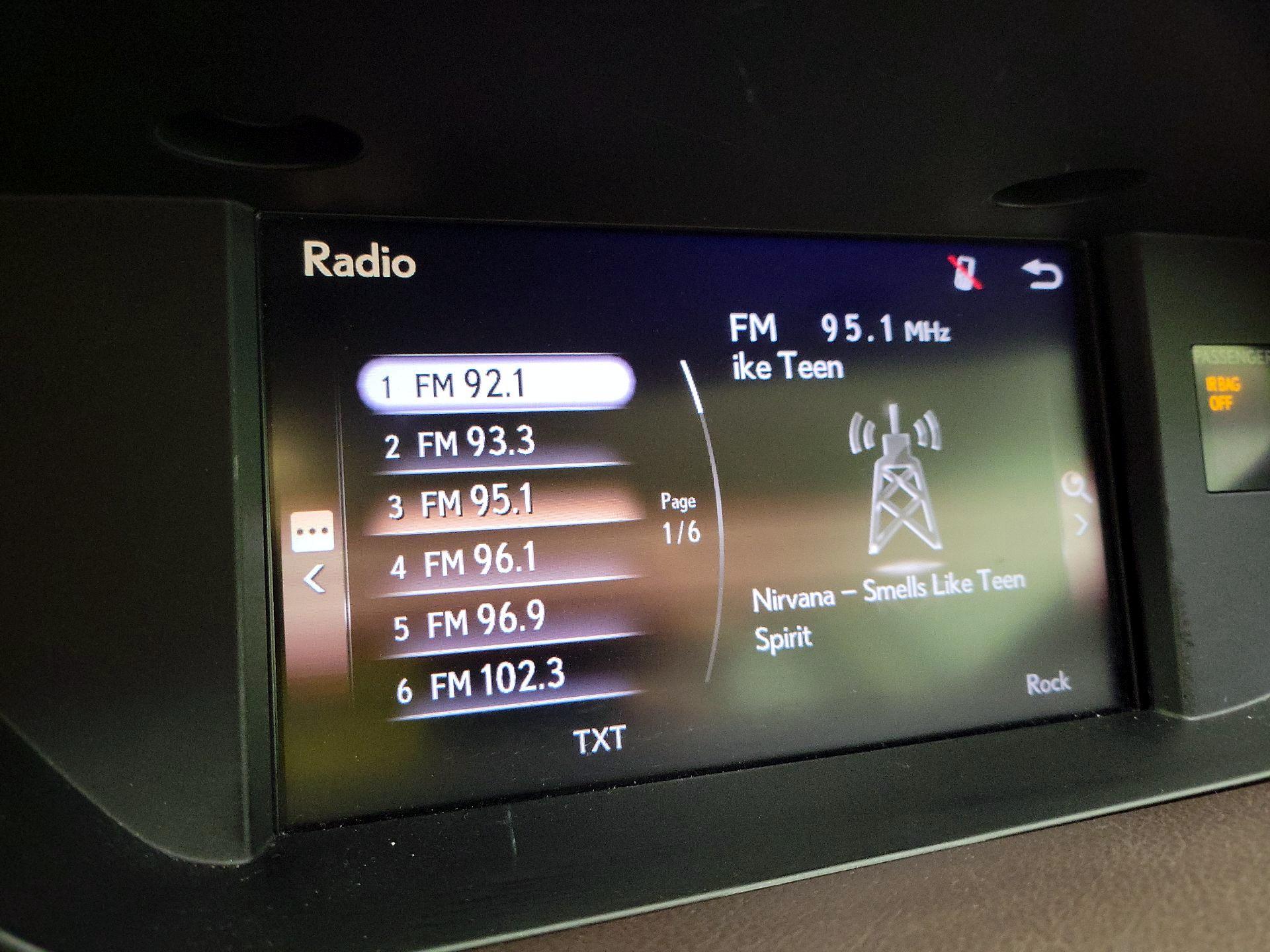 Thumbnail: 2018 Lexus ES - 14