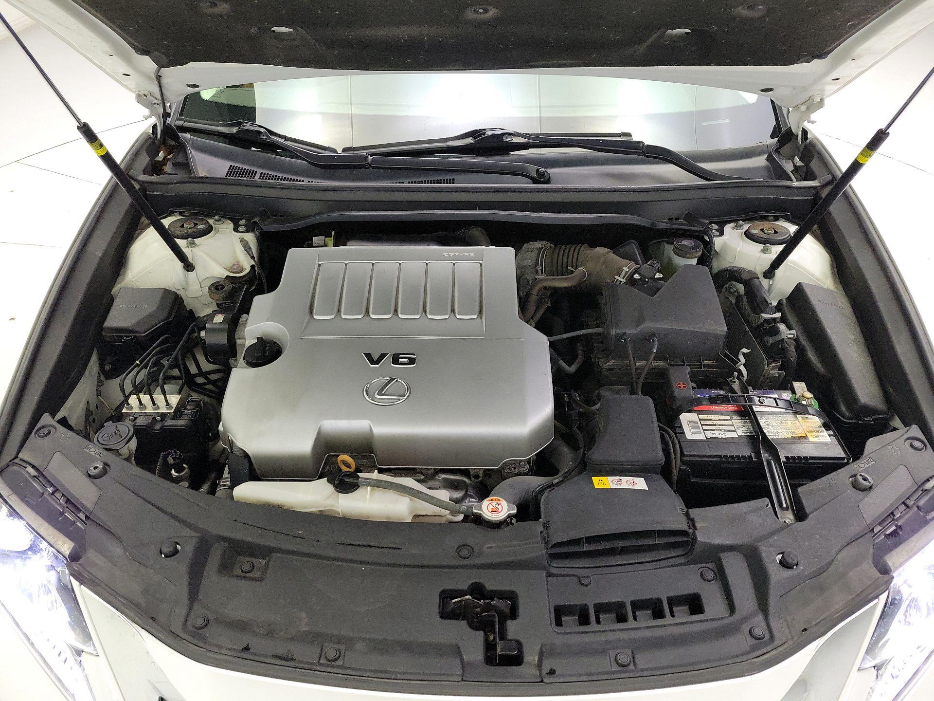 Thumbnail: 2018 Lexus ES - 20