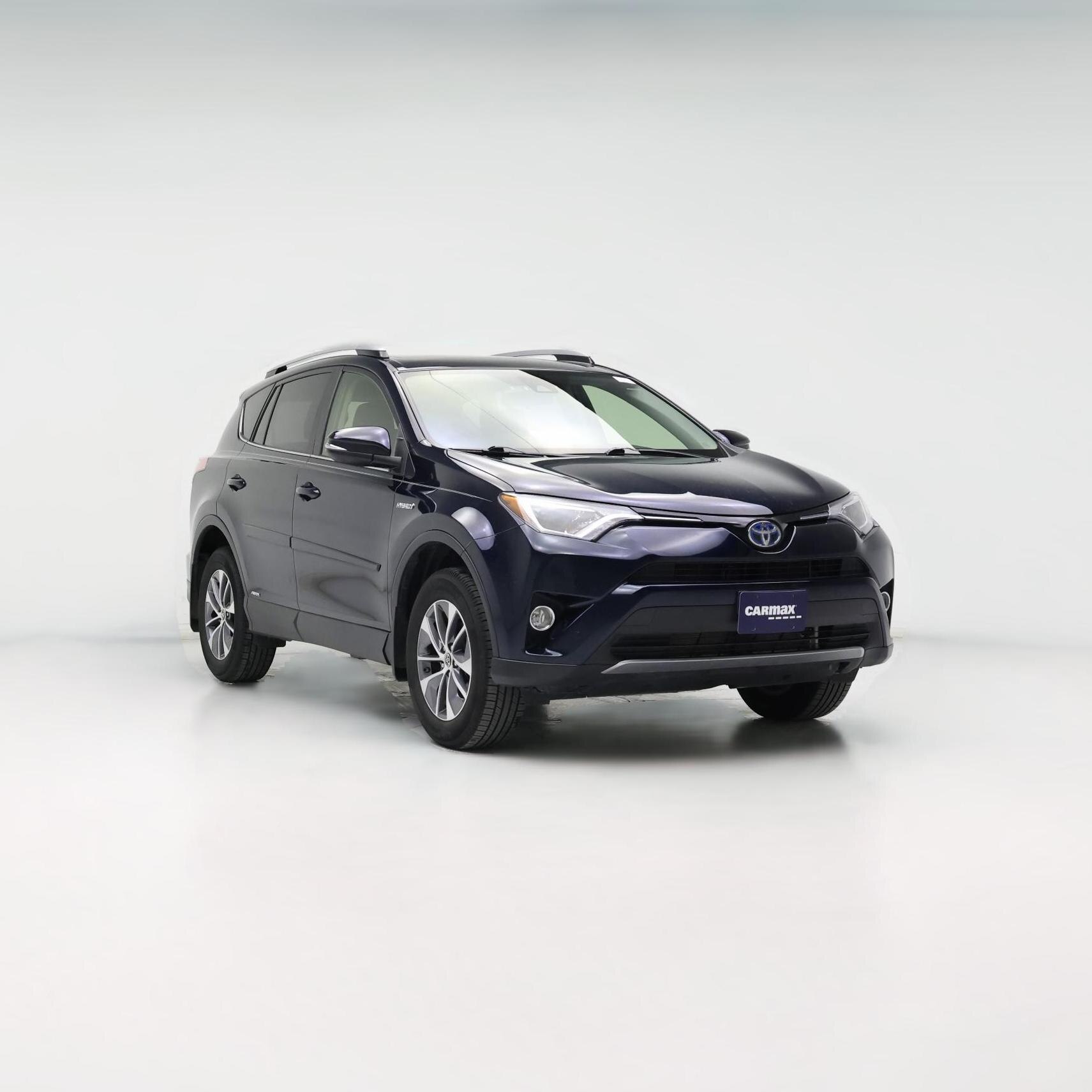 Thumbnail: 2017 Toyota RAV4 - 1