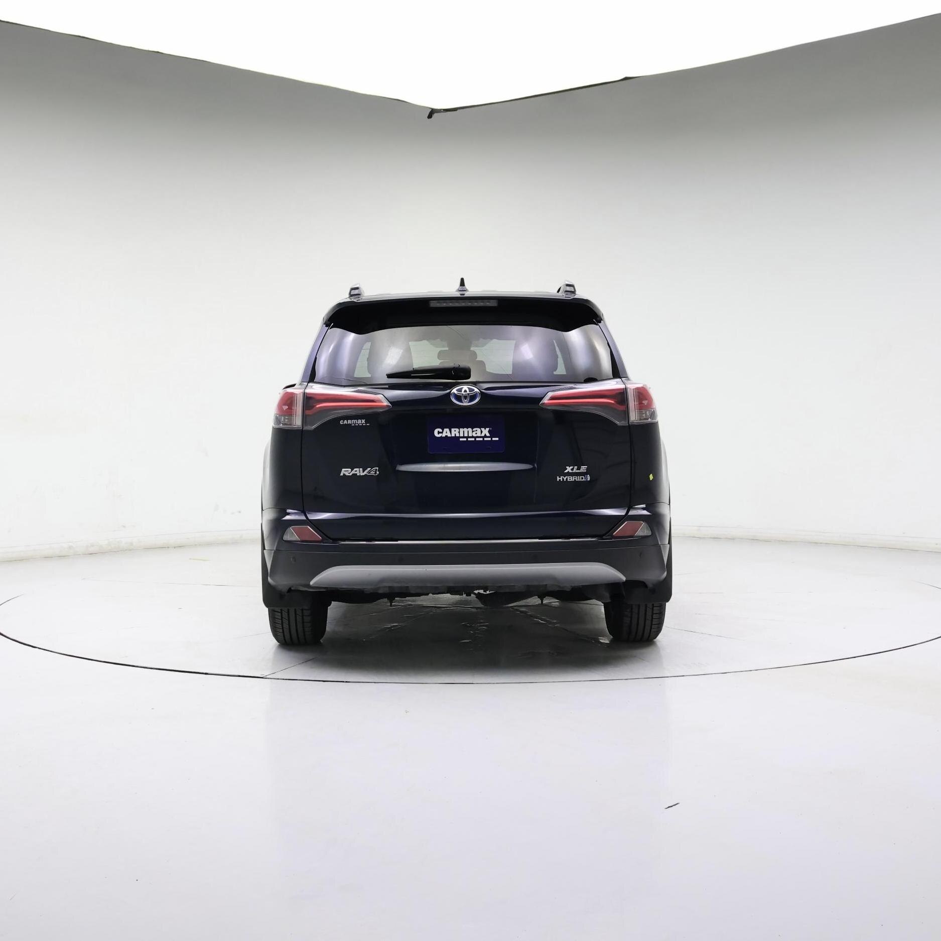 Thumbnail: 2017 Toyota RAV4 - 6