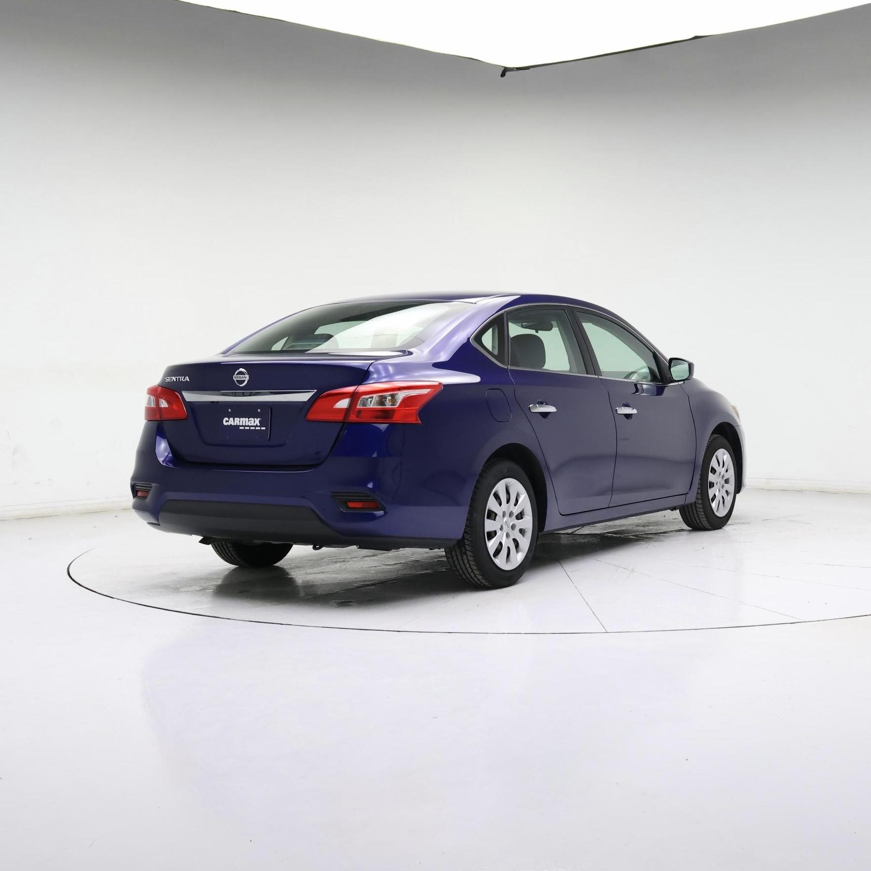 Thumbnail: 2018 Nissan Sentra - 8