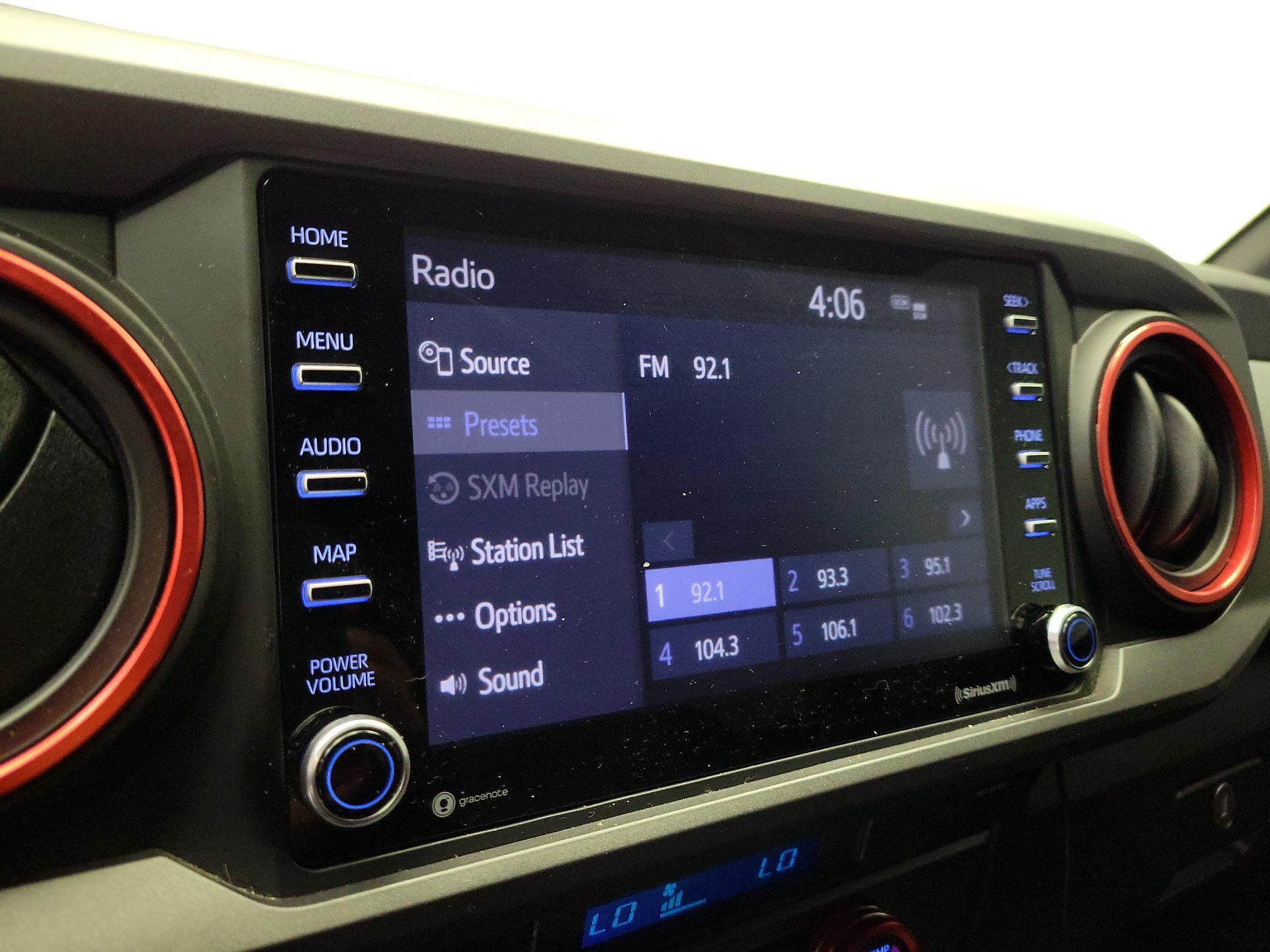 Thumbnail: 2022 Toyota Tacoma - 15