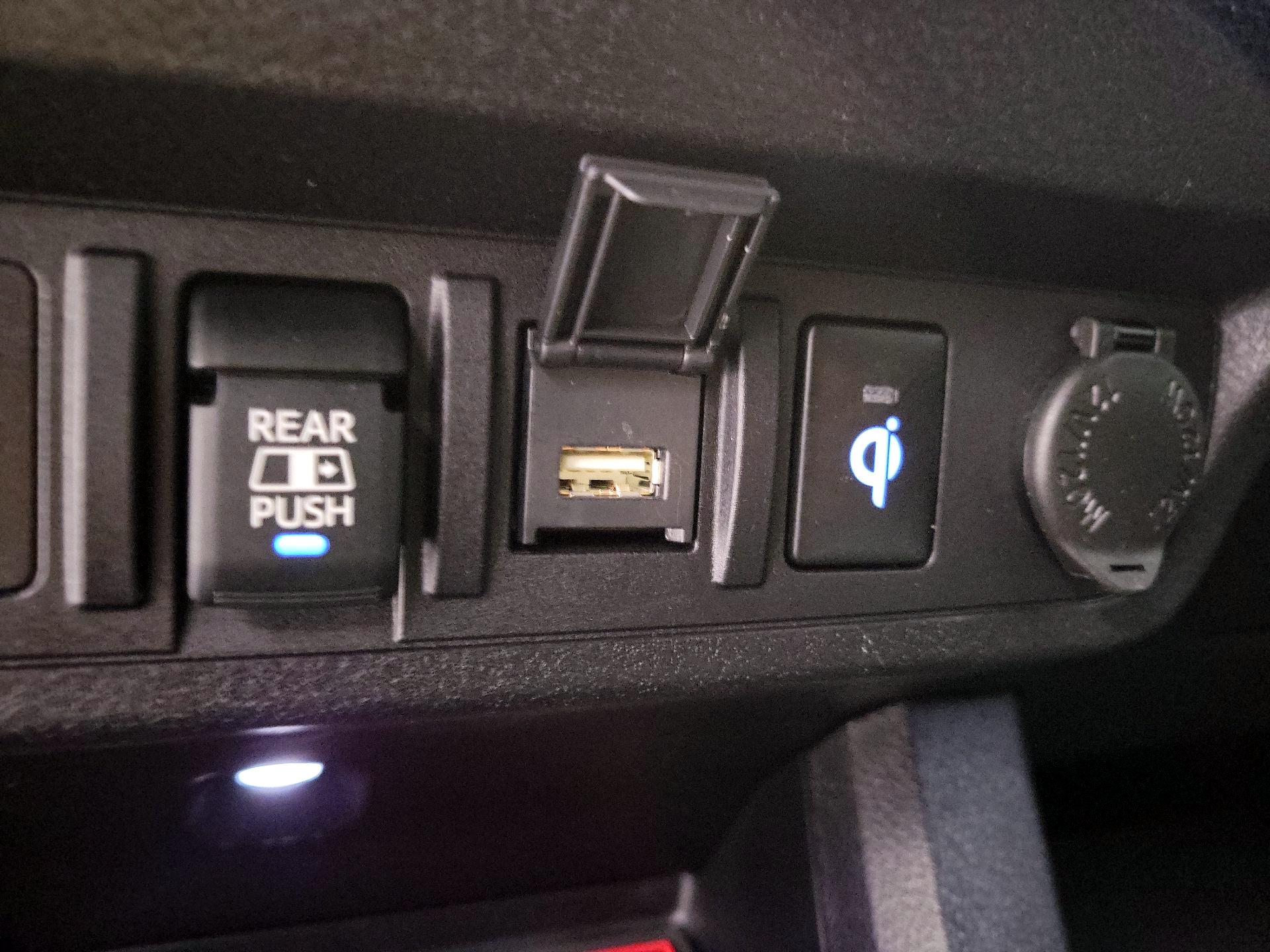 Thumbnail: 2022 Toyota Tacoma - 18