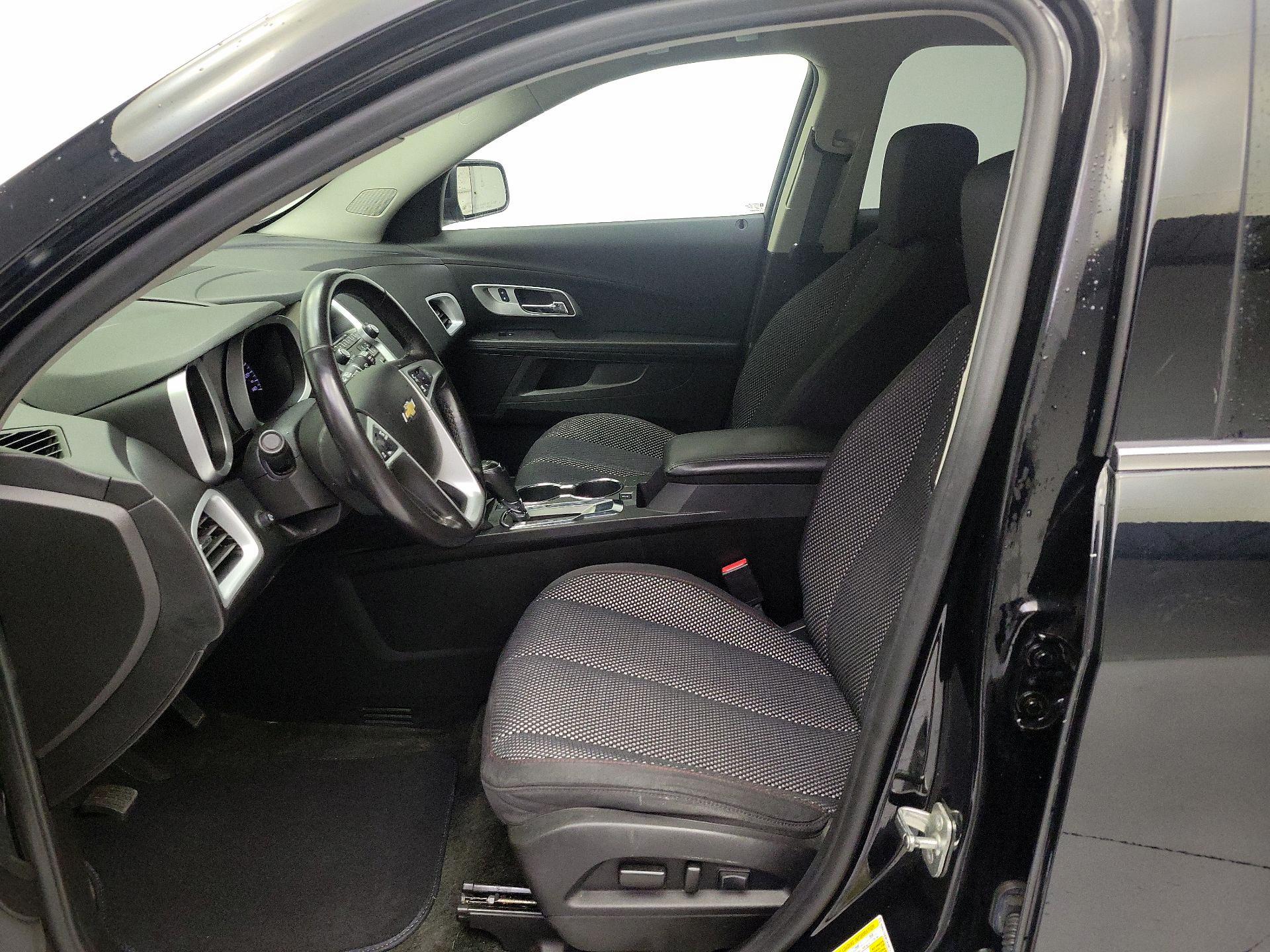 Thumbnail: 2017 Chevrolet Equinox - 11