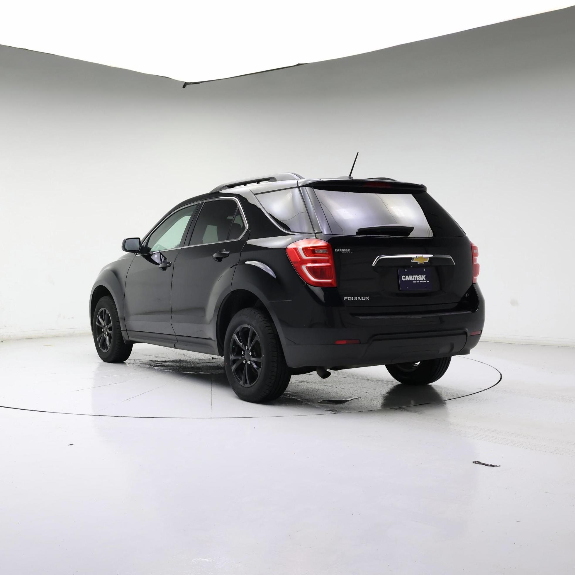 Thumbnail: 2017 Chevrolet Equinox - 2