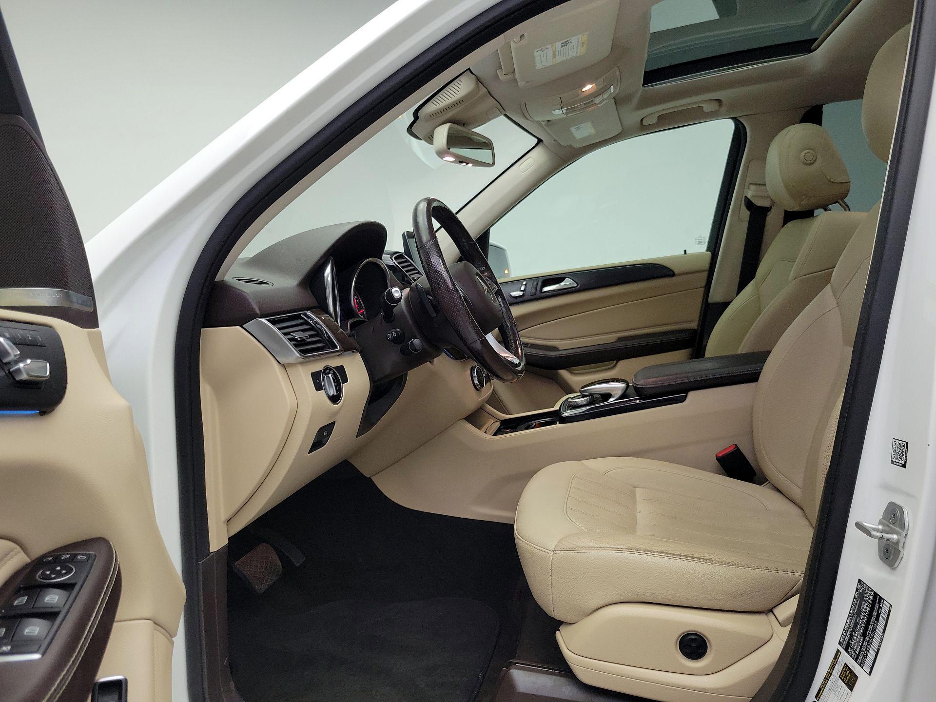 Thumbnail: 2017 Mercedes-Benz GLE - 11