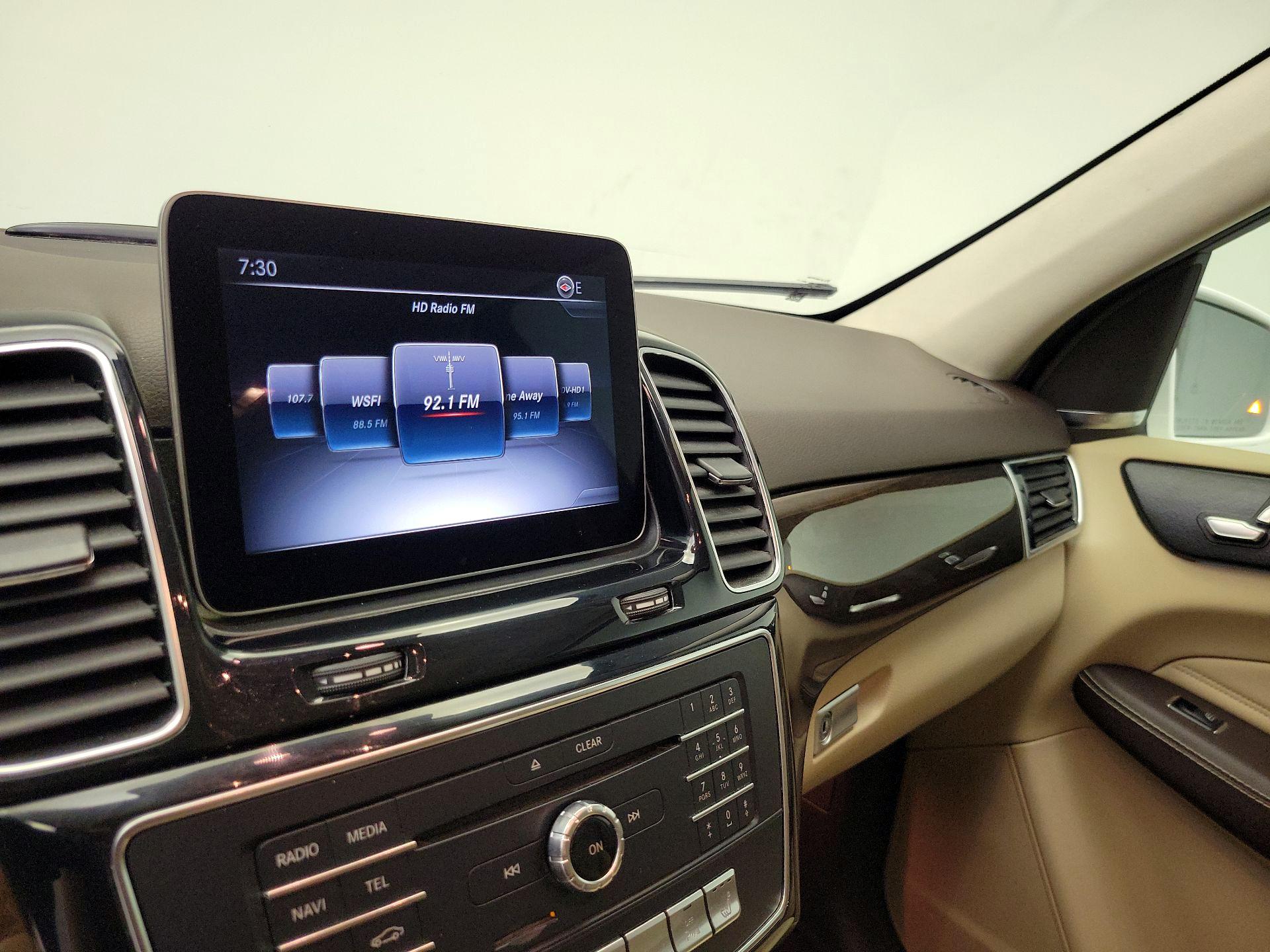 Thumbnail: 2017 Mercedes-Benz GLE - 16