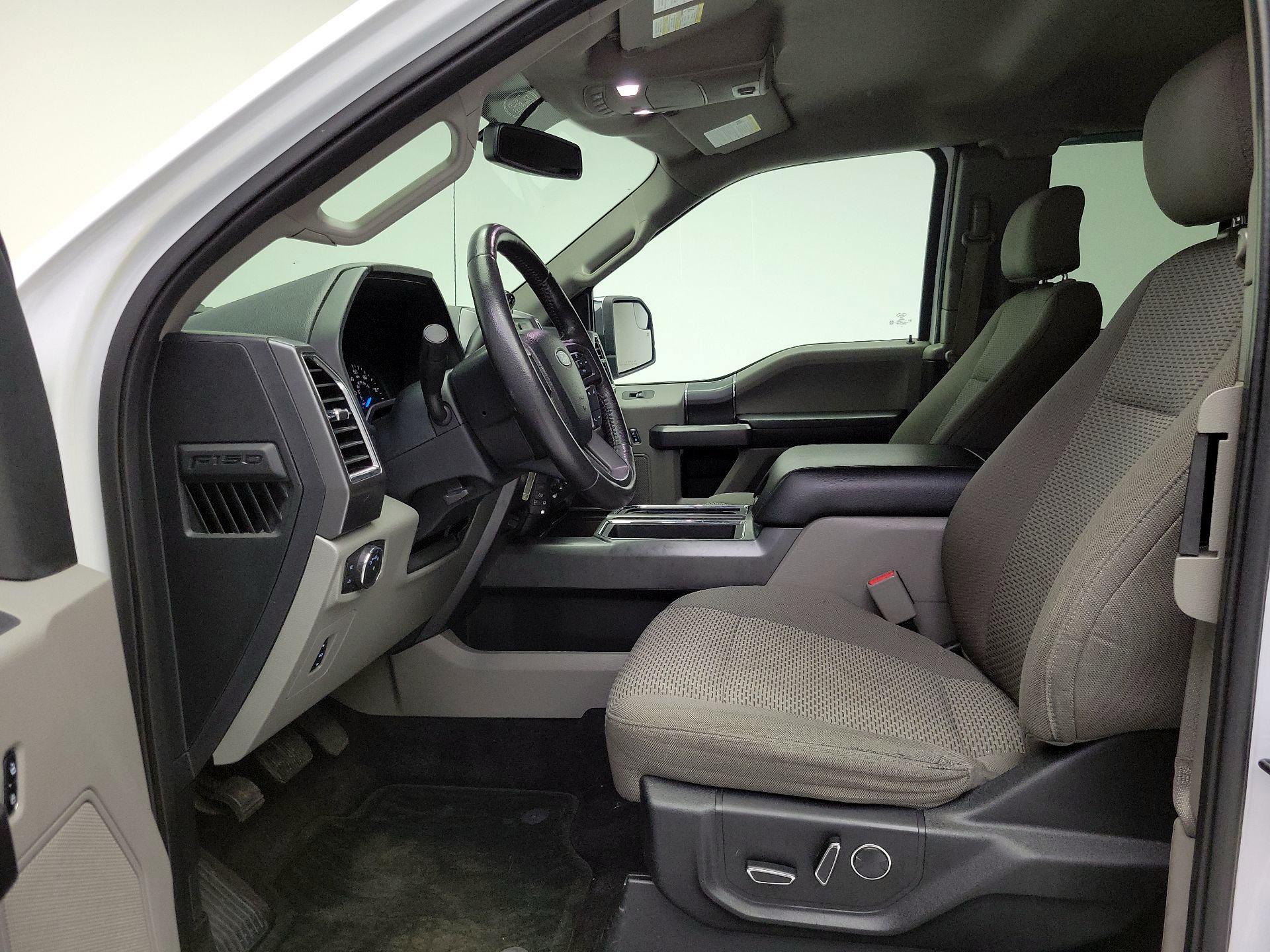 Thumbnail: 2016 Ford F-150 - 11