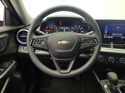 Steering Wheel & Instrument Cluster (On)