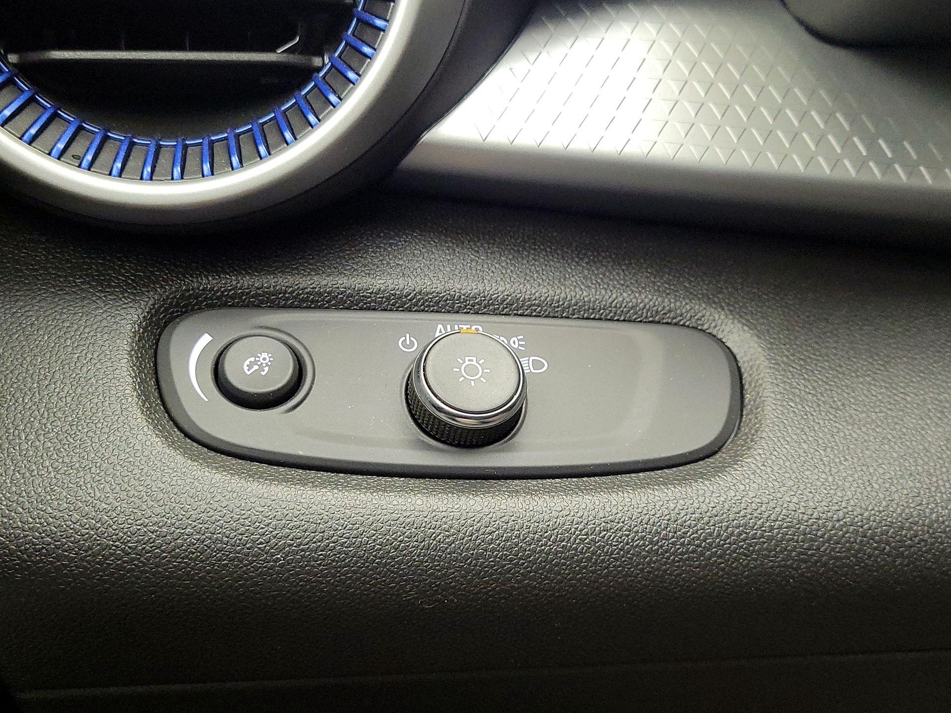 Thumbnail: 2025 Chevrolet Trax - 13