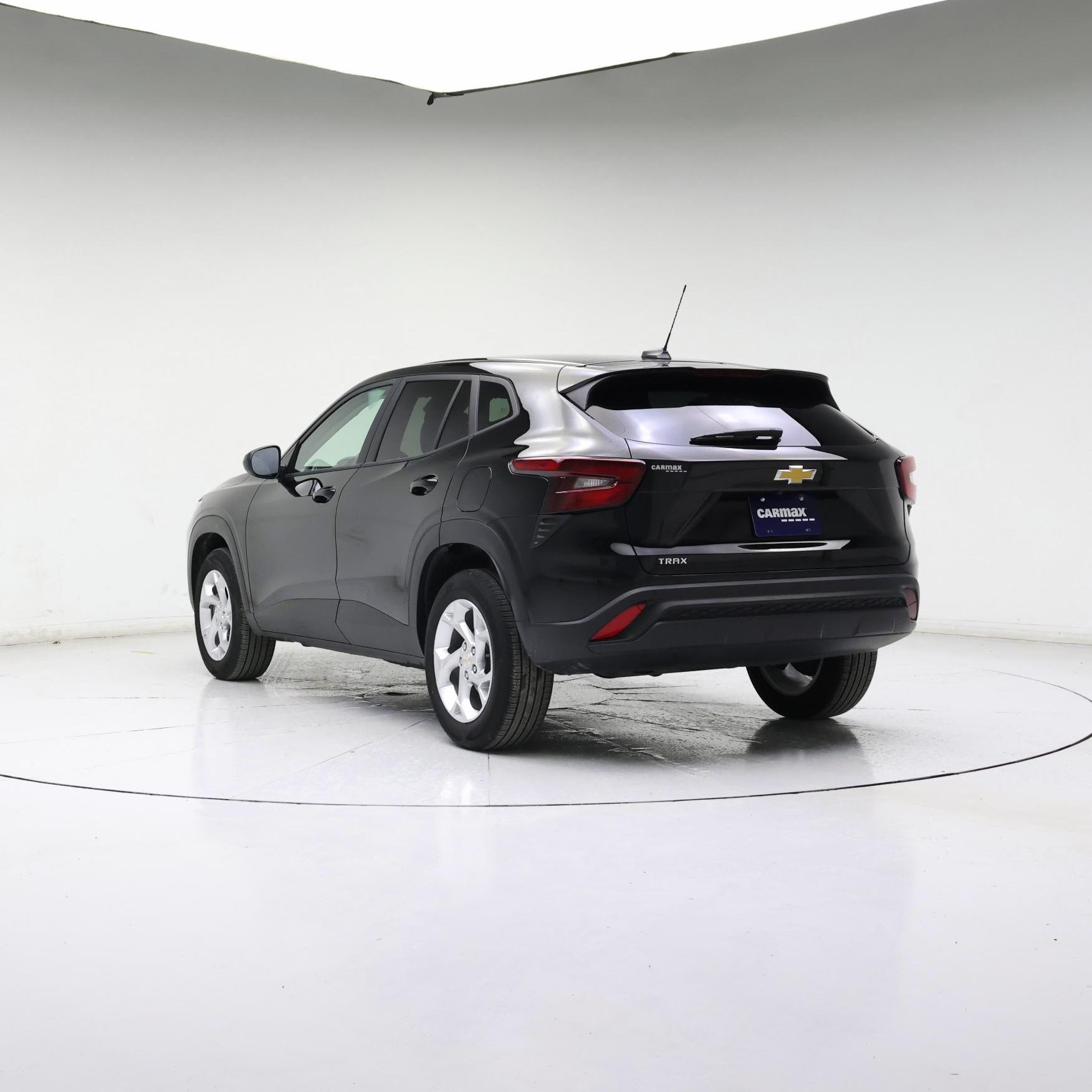 Thumbnail: 2025 Chevrolet Trax - 2