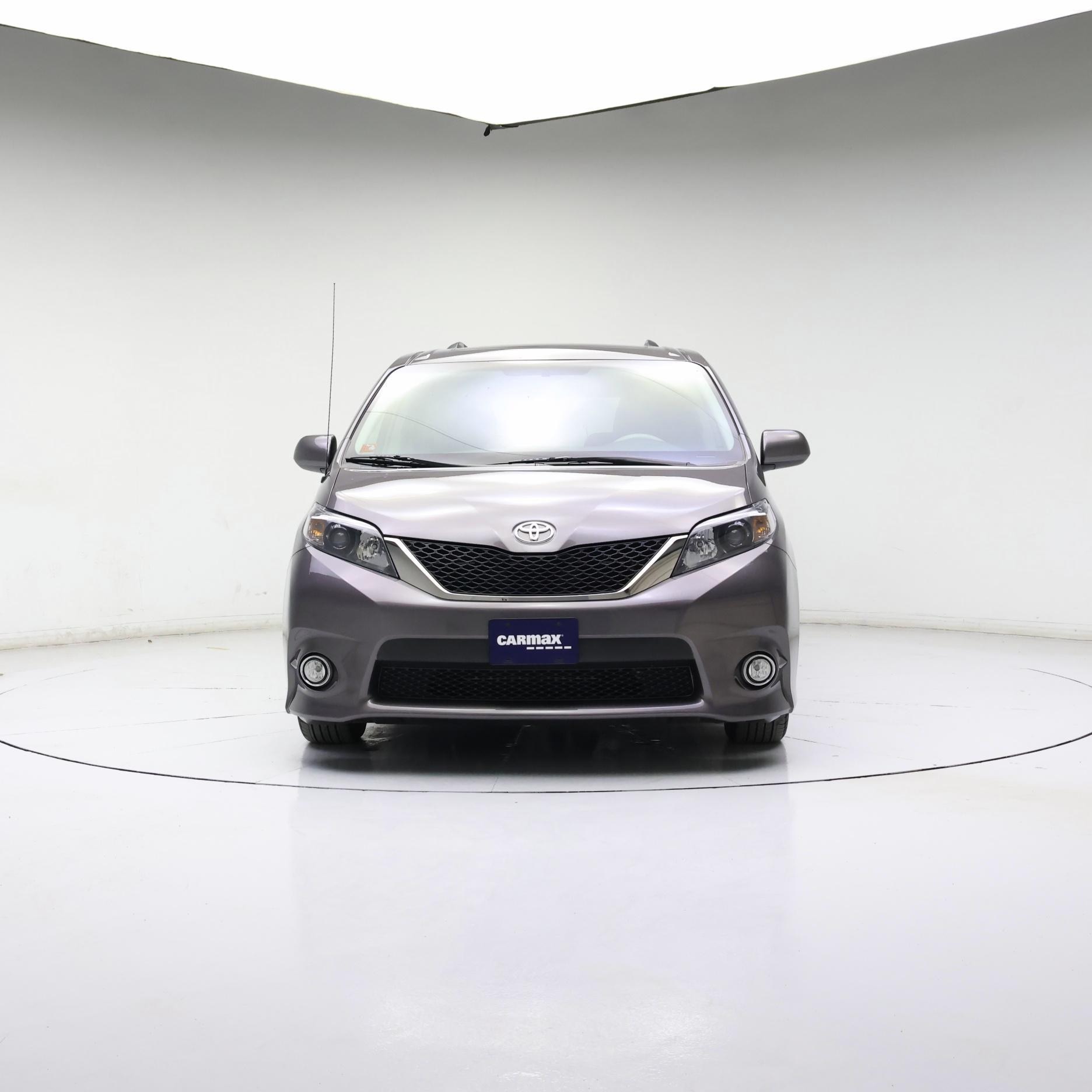 Thumbnail: 2014 Toyota Sienna - 5