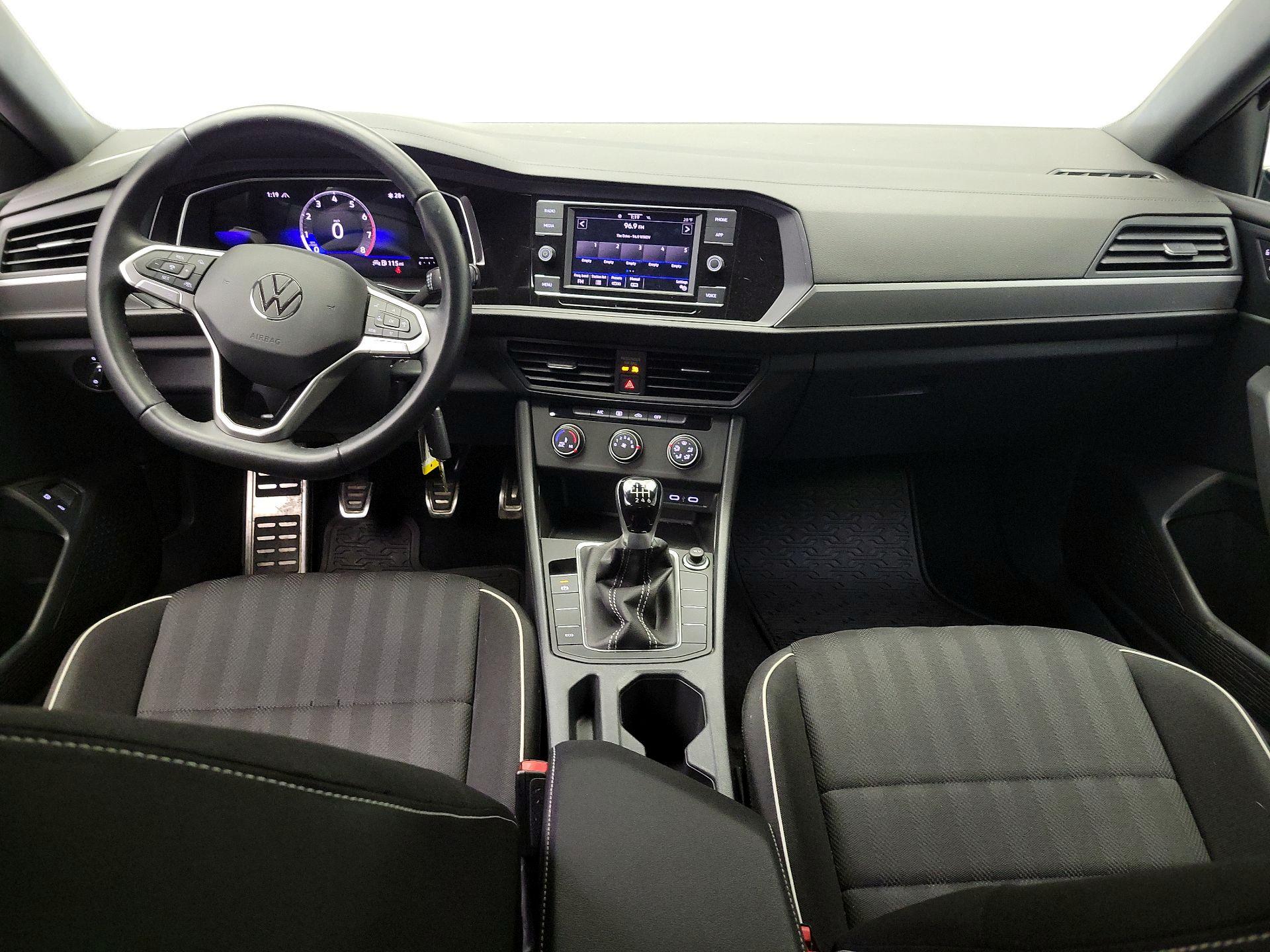 Thumbnail: 2023 Volkswagen Jetta - 9