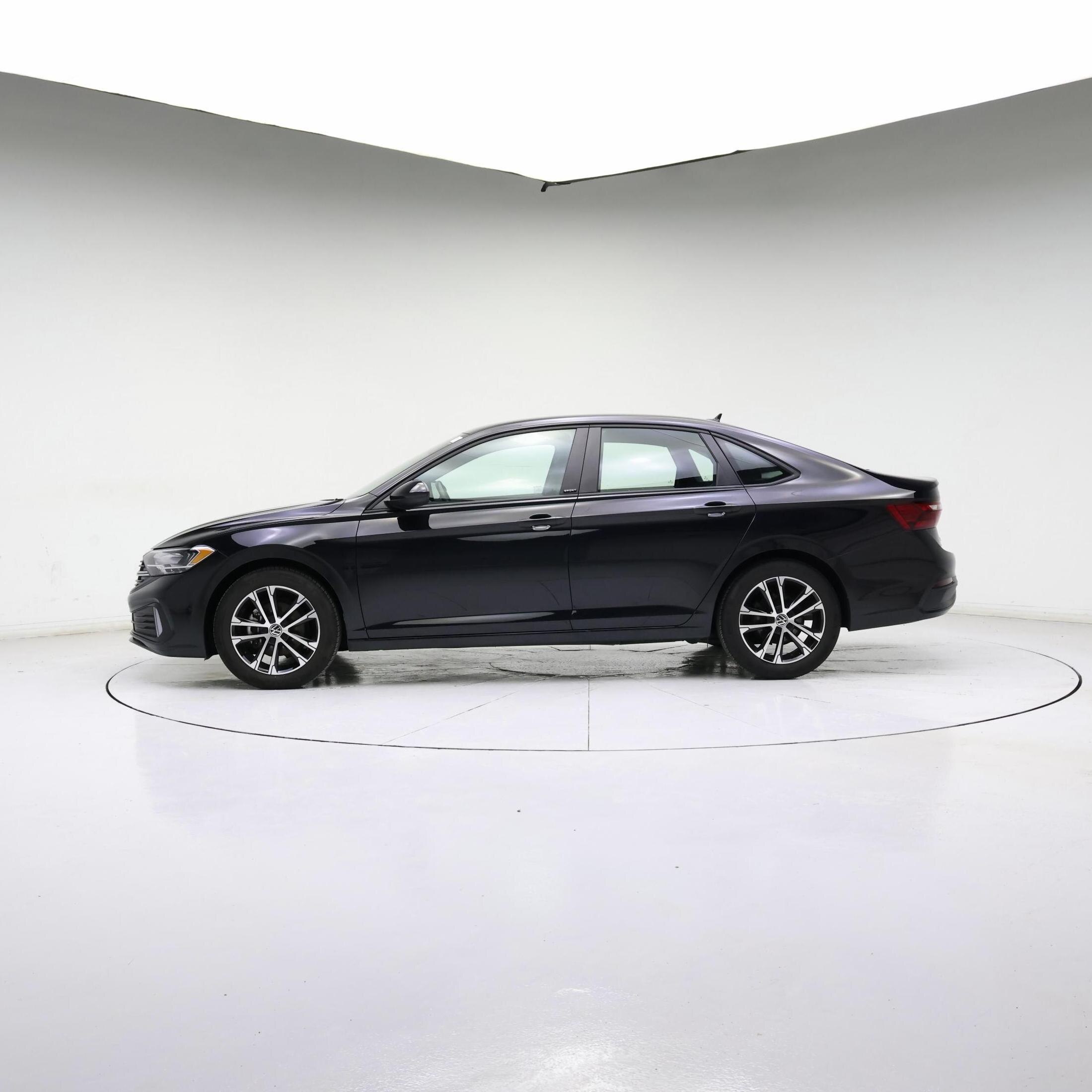 Thumbnail: 2023 Volkswagen Jetta - 3