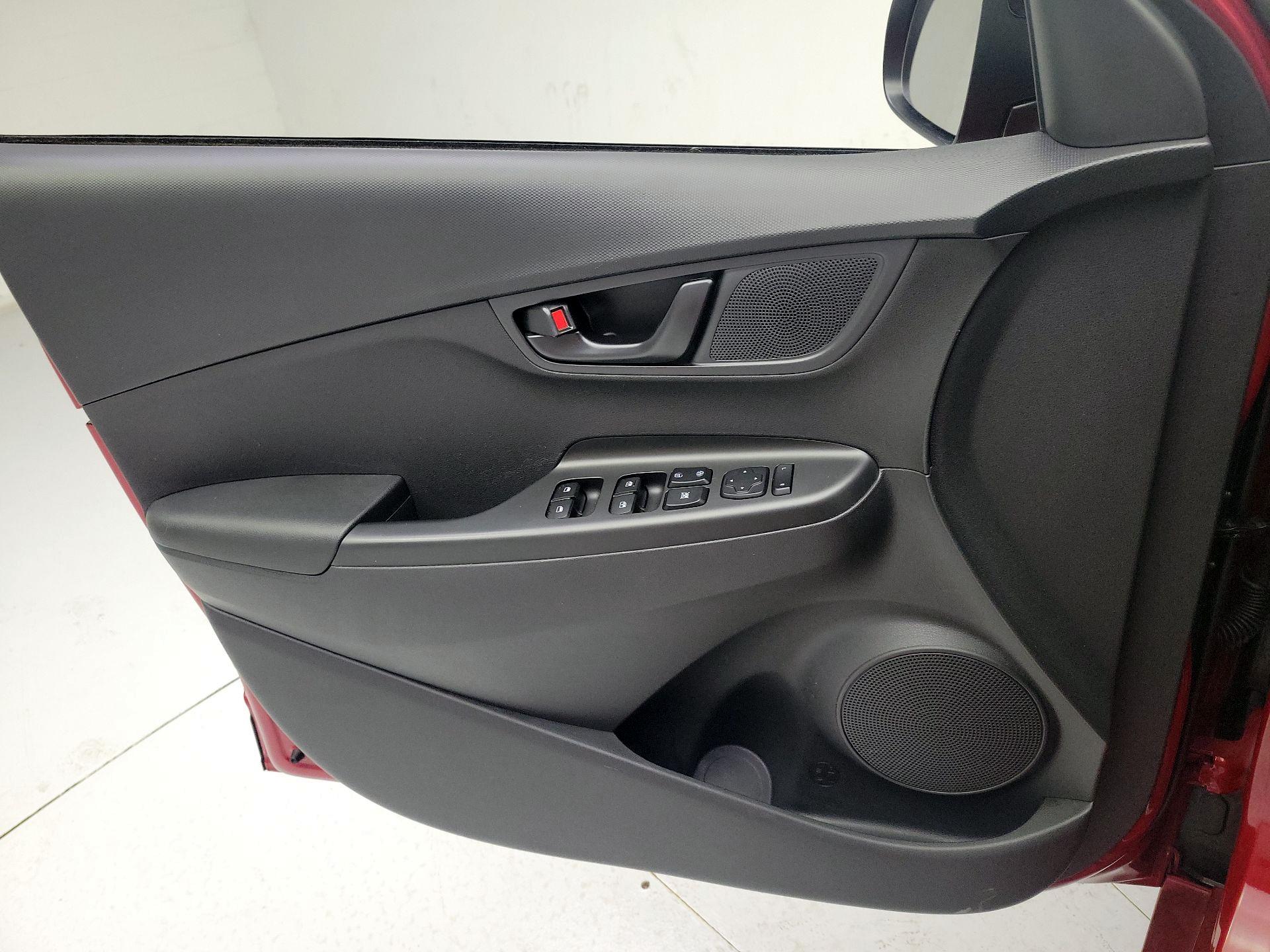 Thumbnail: 2022 Hyundai Kona - 12