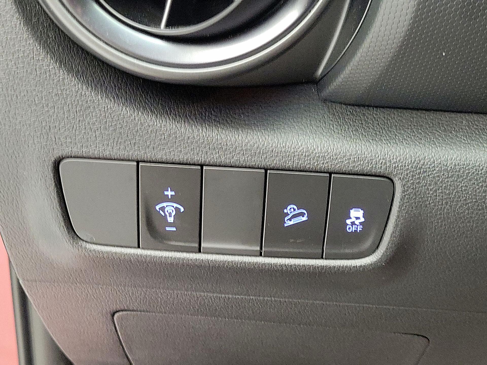 Thumbnail: 2022 Hyundai Kona - 13