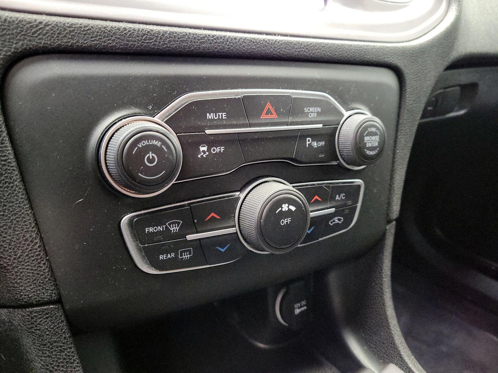 Thumbnail: 2023 Dodge Charger - 16