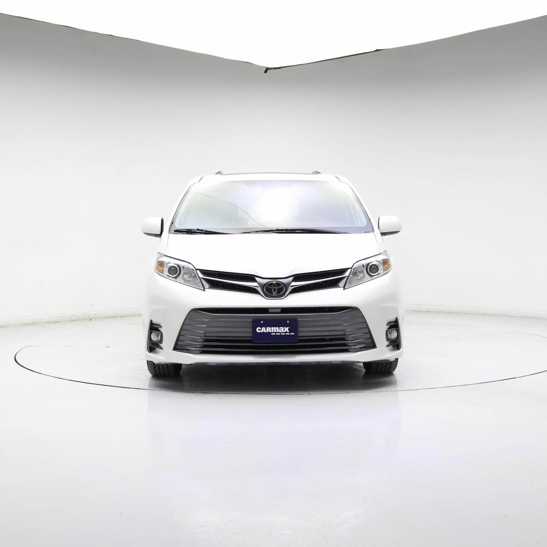 Thumbnail: 2019 Toyota Sienna - 5