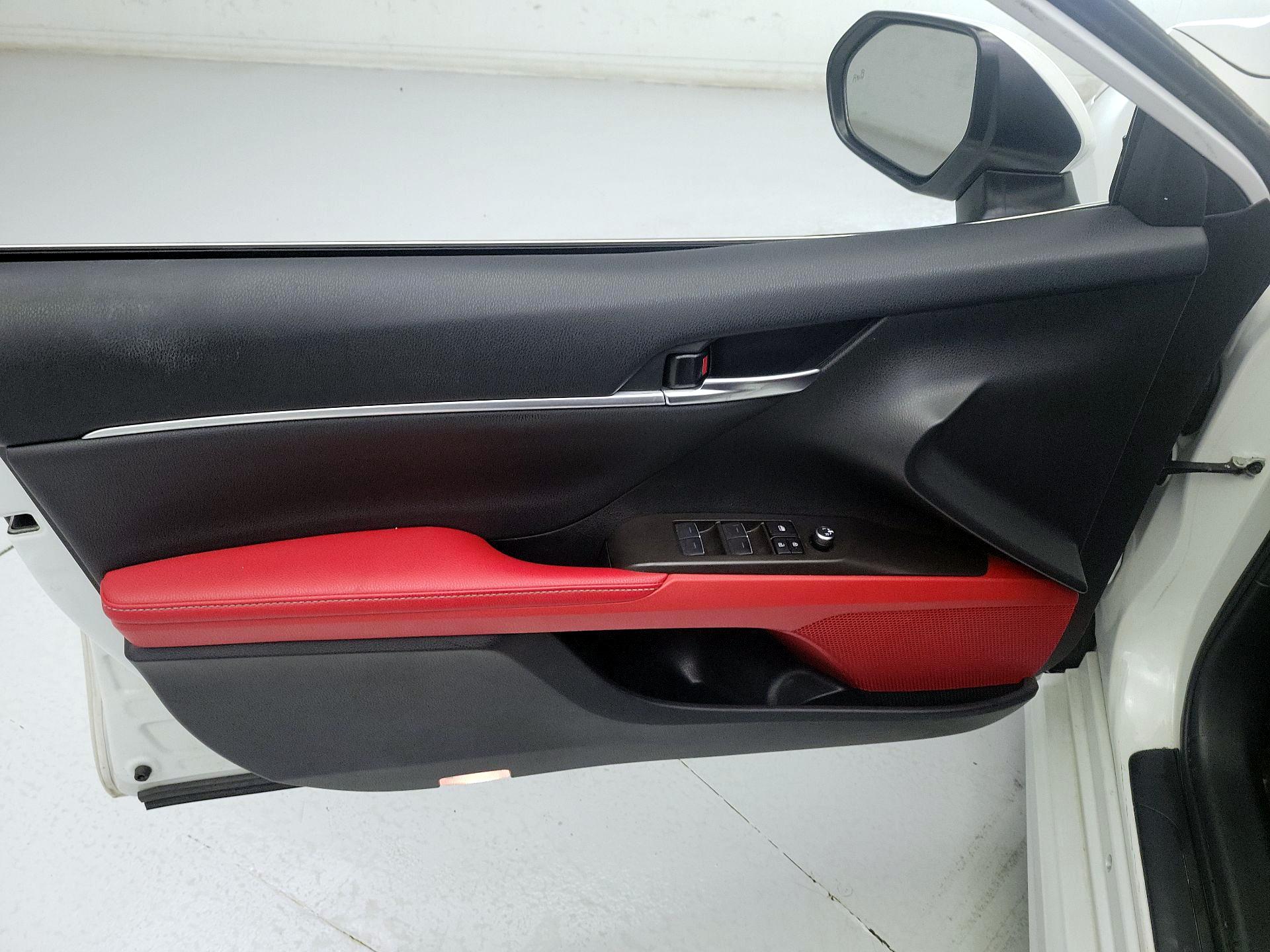 Thumbnail: 2023 Toyota Camry - 12