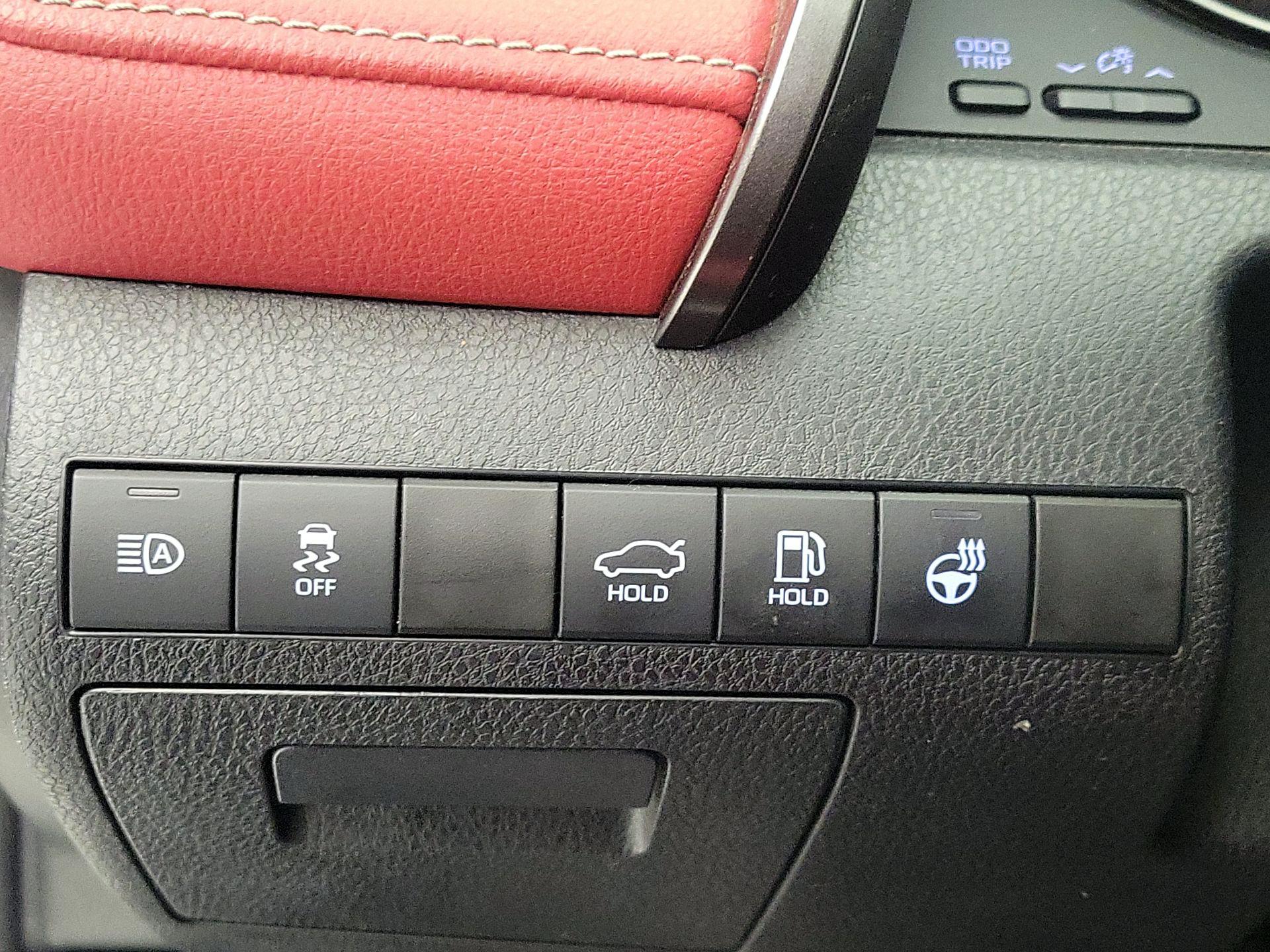 Thumbnail: 2023 Toyota Camry - 13