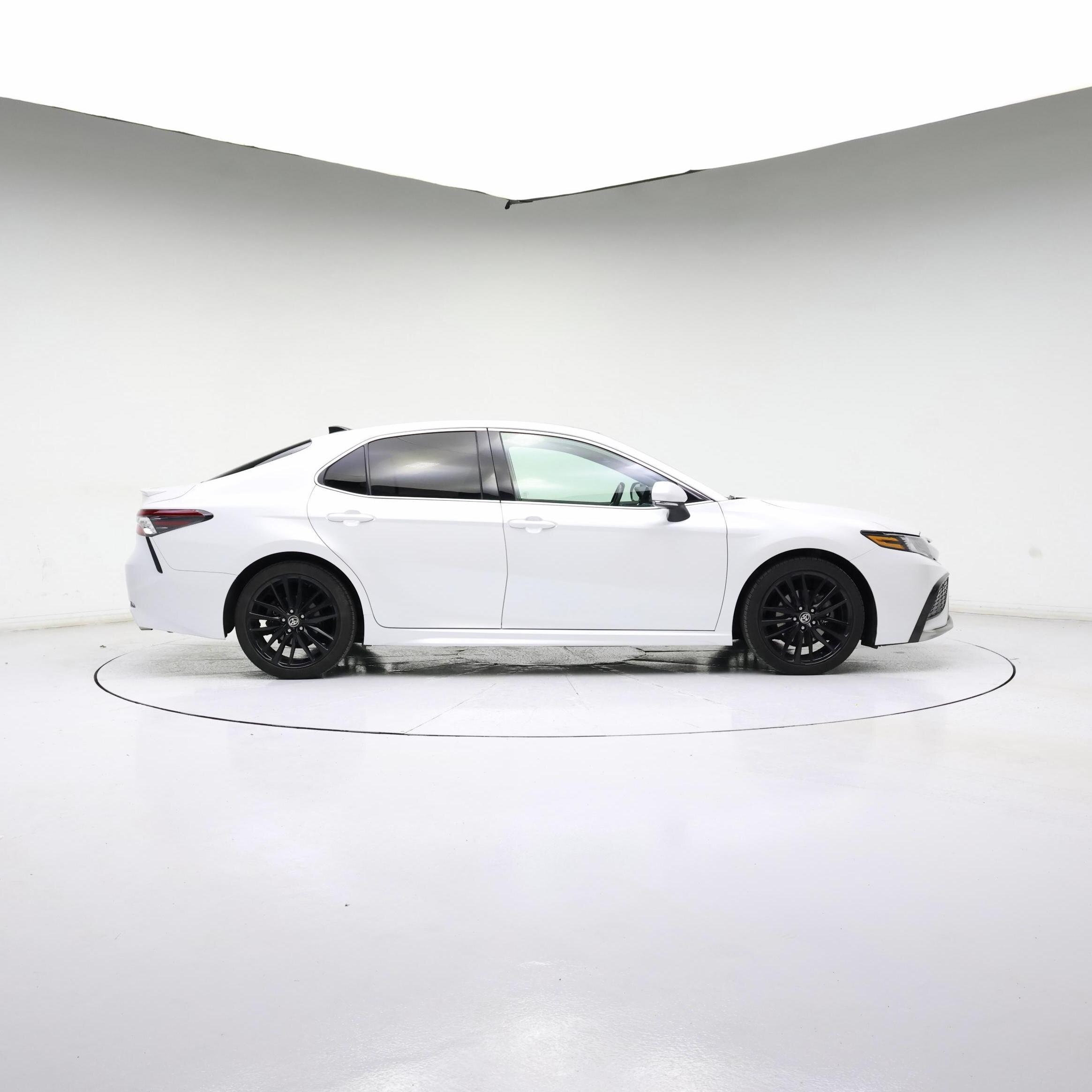 Thumbnail: 2023 Toyota Camry - 7