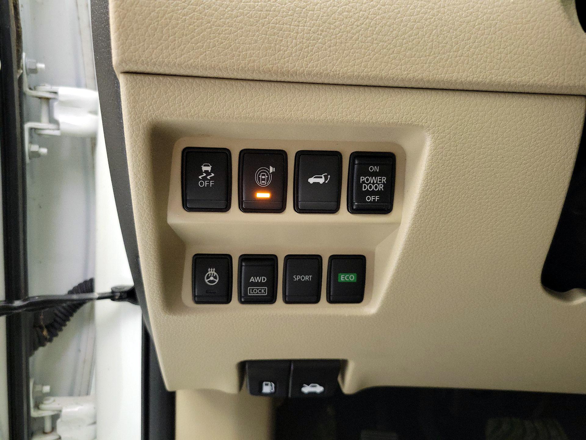 Thumbnail: 2017 Nissan Rogue - 13