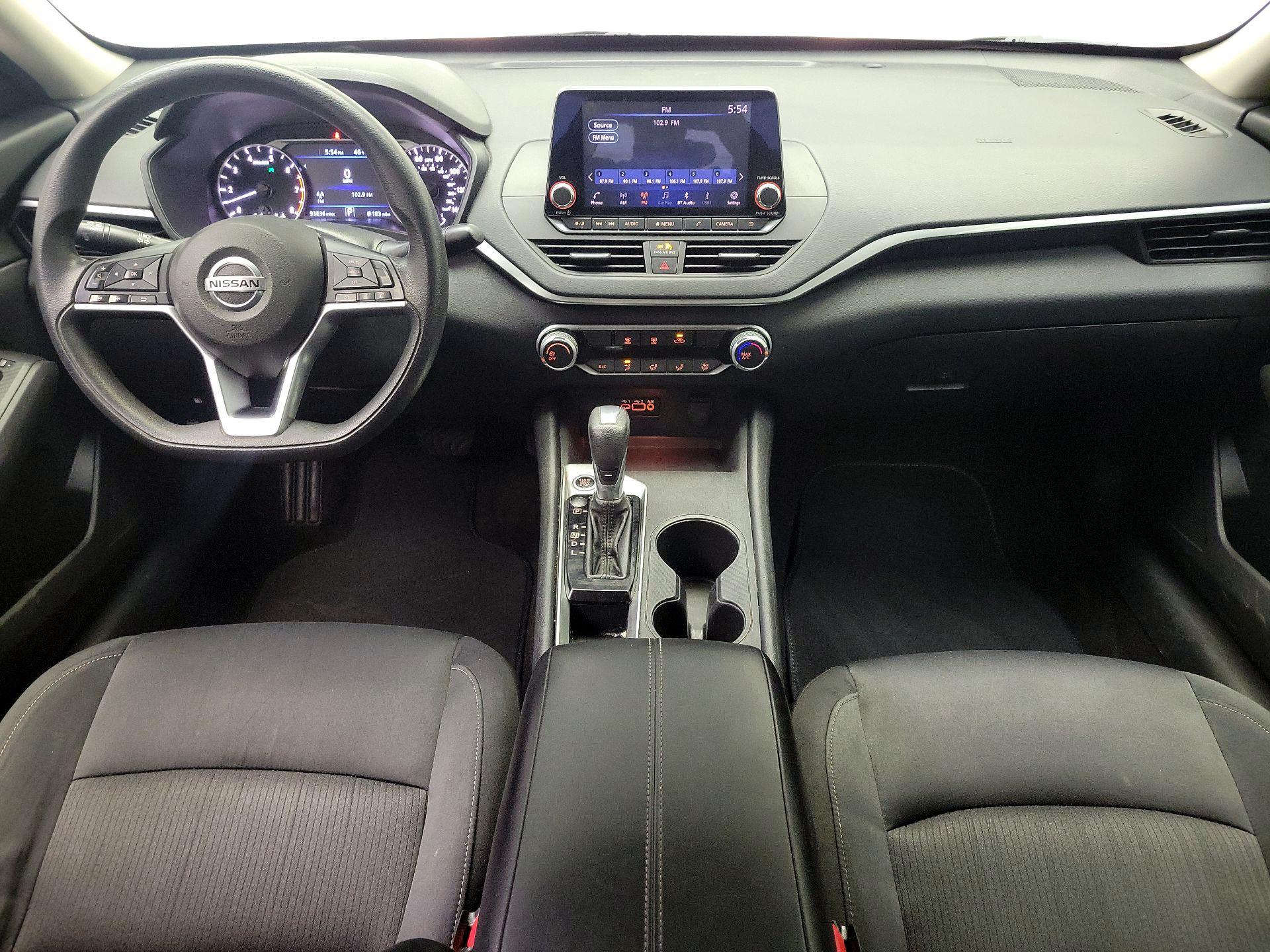 Thumbnail: 2019 Nissan Altima - 9