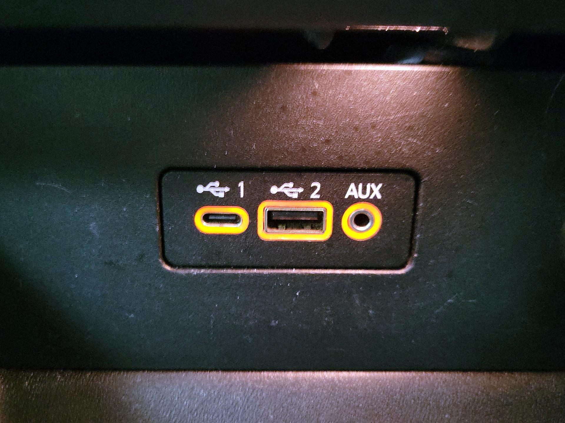 Thumbnail: 2019 Nissan Altima - 17