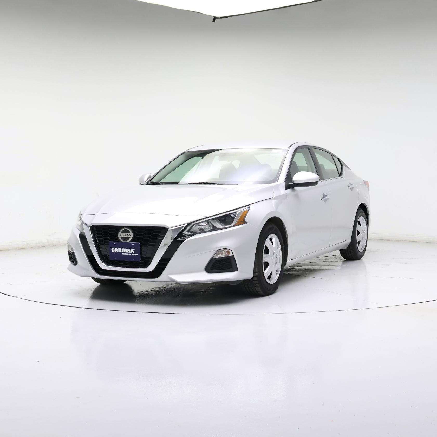 Thumbnail: 2019 Nissan Altima - 4