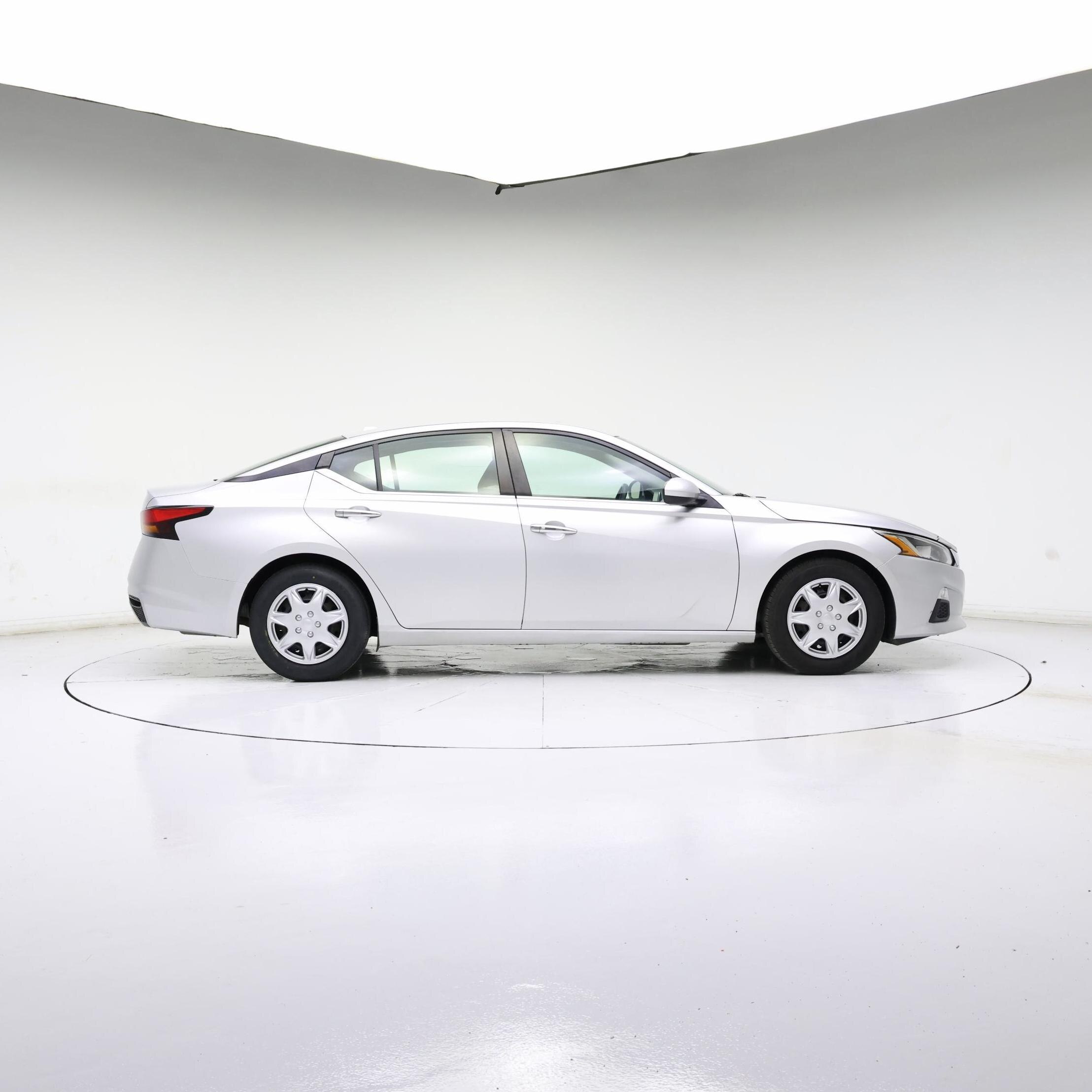 Thumbnail: 2019 Nissan Altima - 7