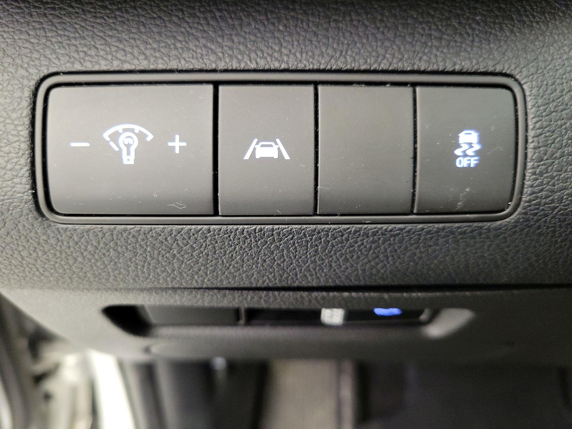 Thumbnail: 2021 Hyundai Santa Fe - 13