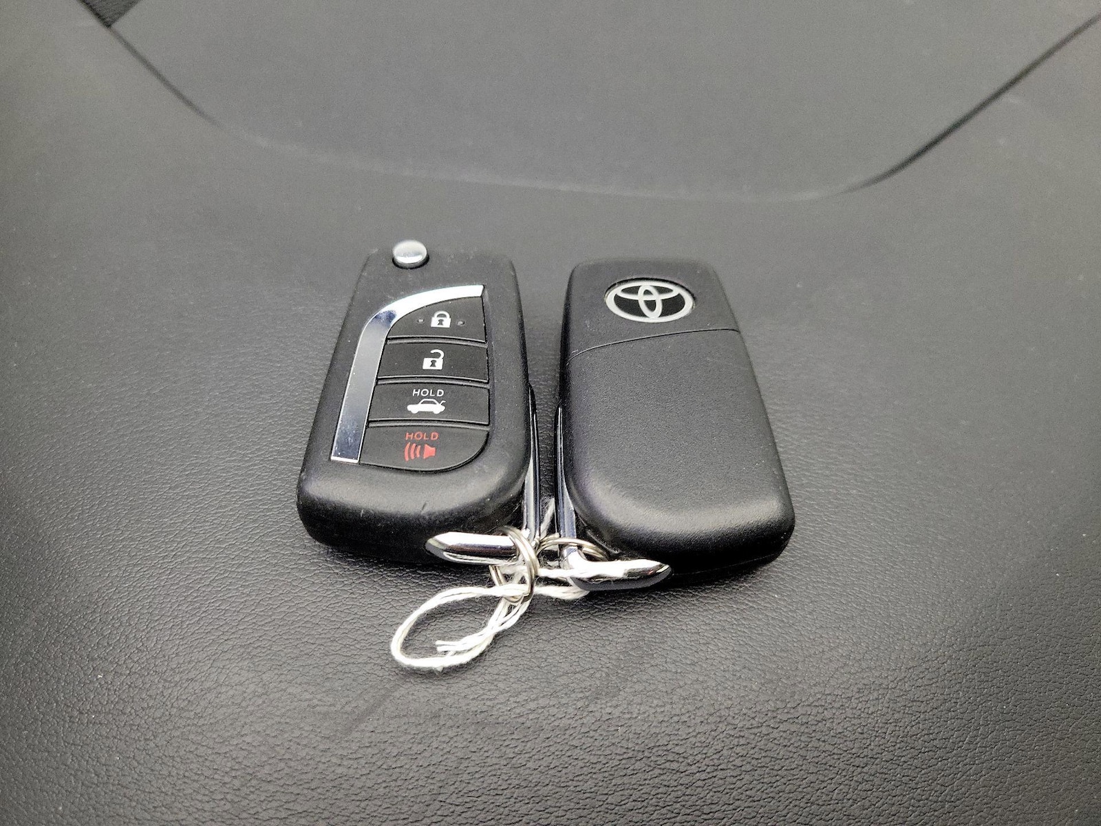 2023 Toyota Corolla LE - Photo 23