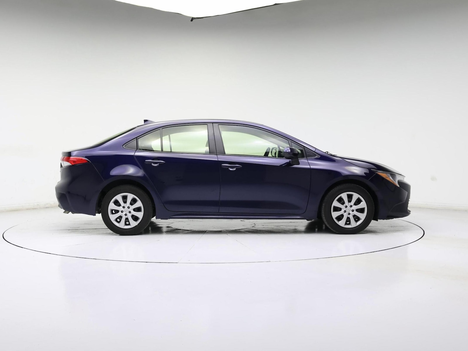 2023 Toyota Corolla LE - Photo 8