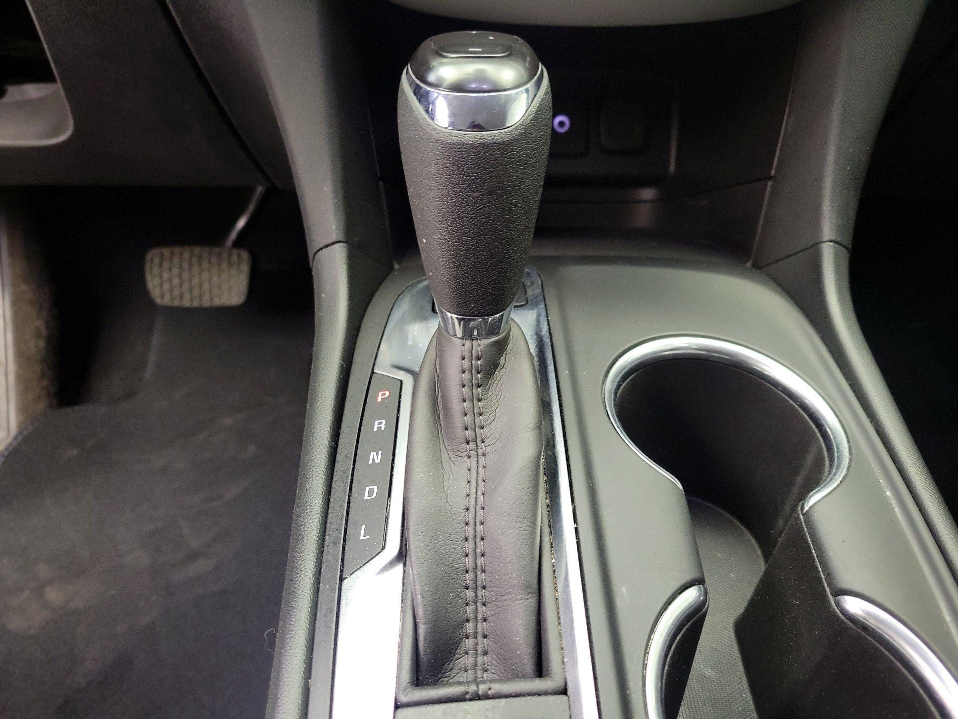 Thumbnail: 2021 Chevrolet Equinox - 16