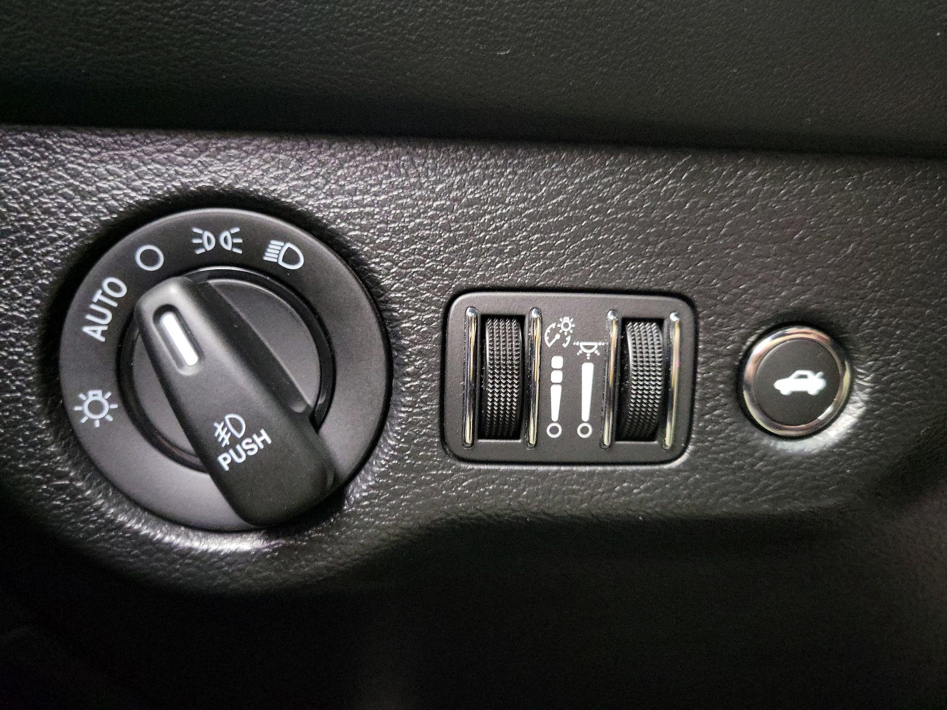 Thumbnail: 2022 Dodge Challenger - 13