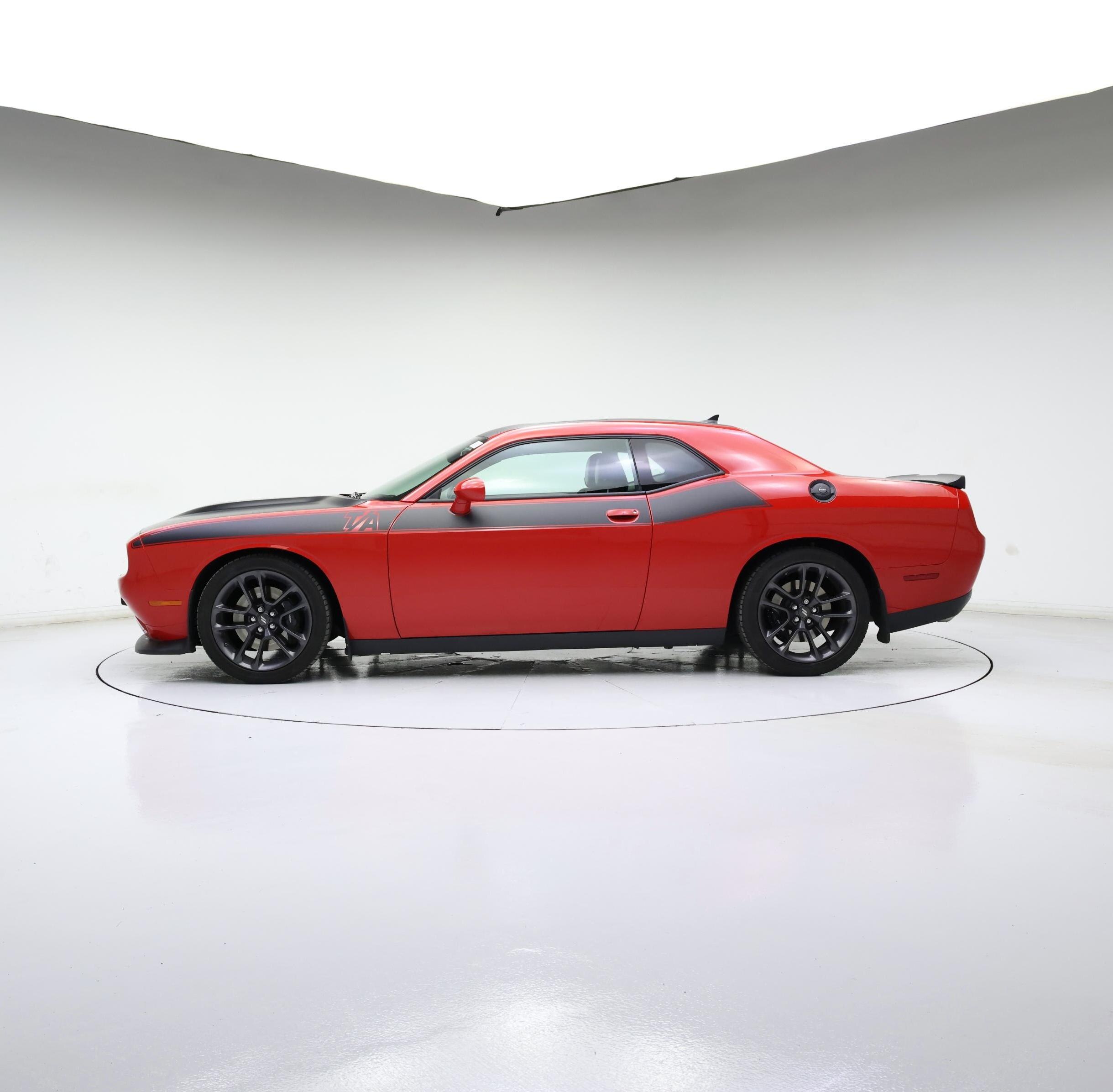 Thumbnail: 2022 Dodge Challenger - 3