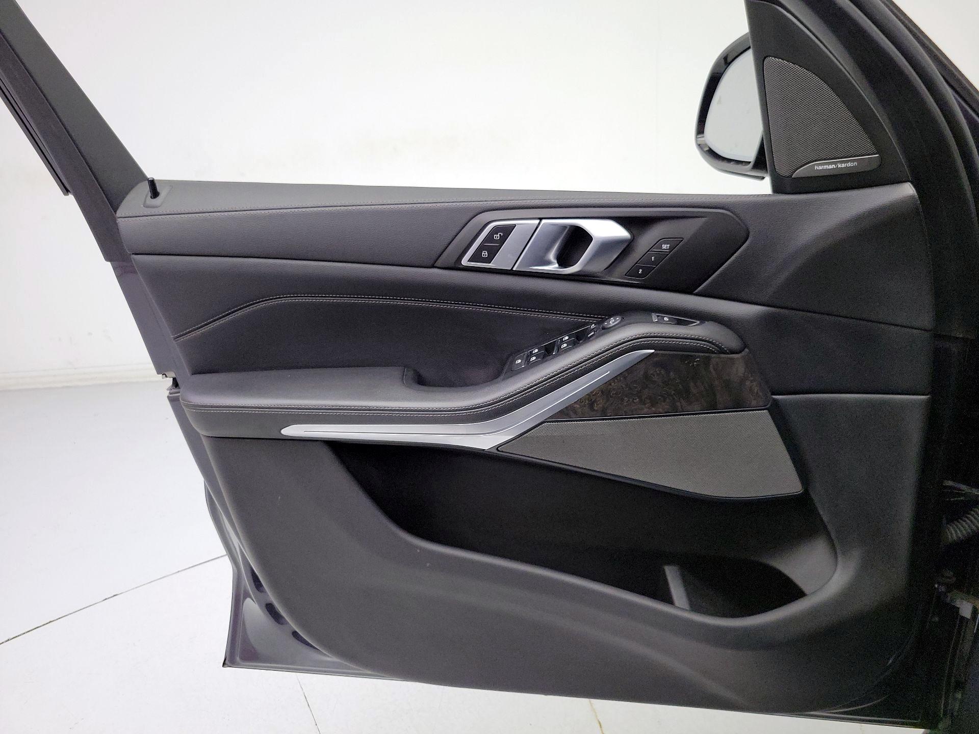 Thumbnail: 2021 BMW X5 - 12