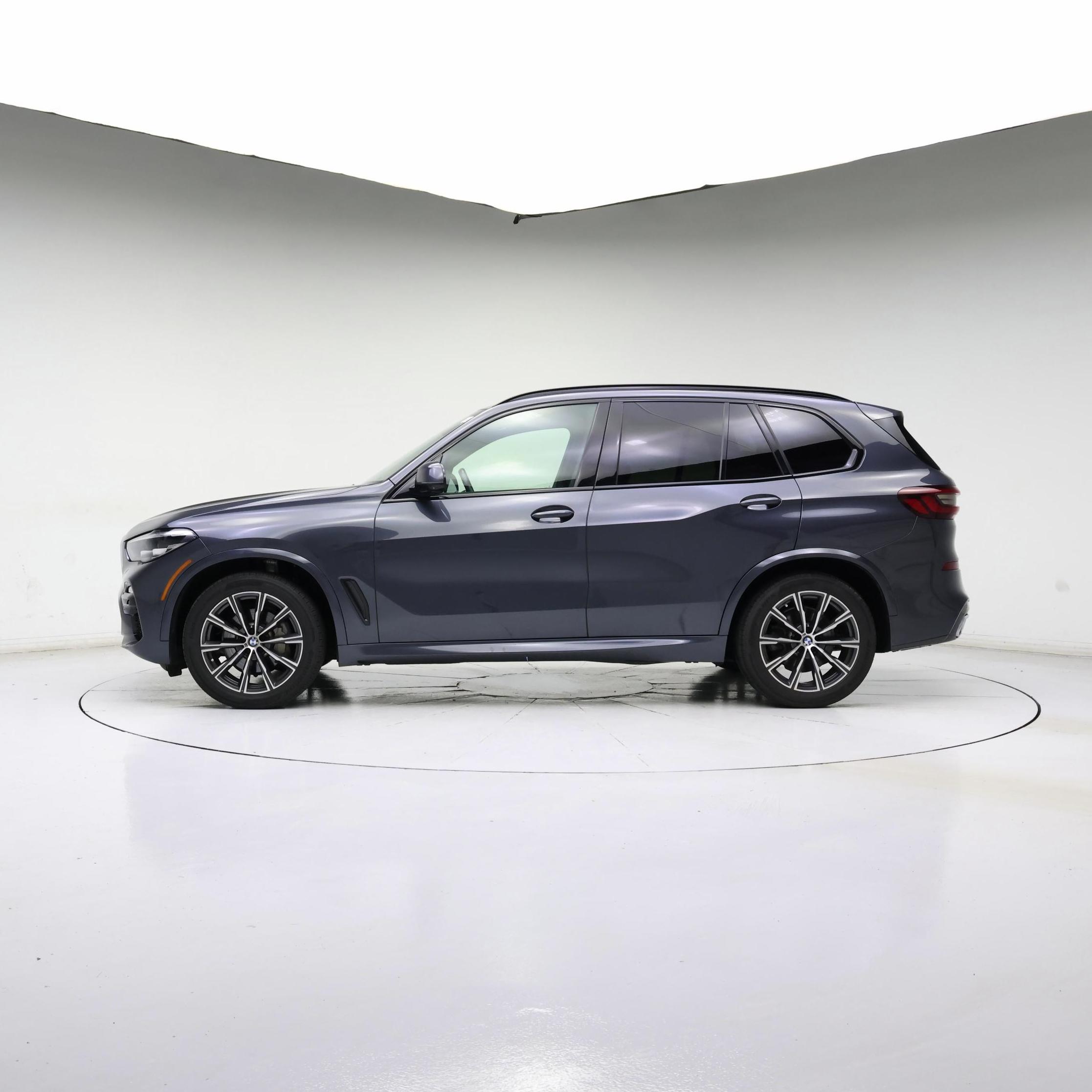 Thumbnail: 2021 BMW X5 - 3