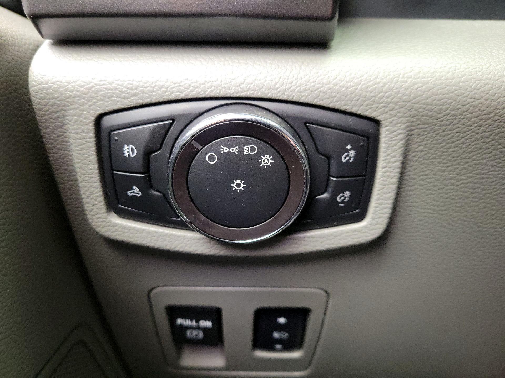 Thumbnail: 2018 Ford F-150 - 13