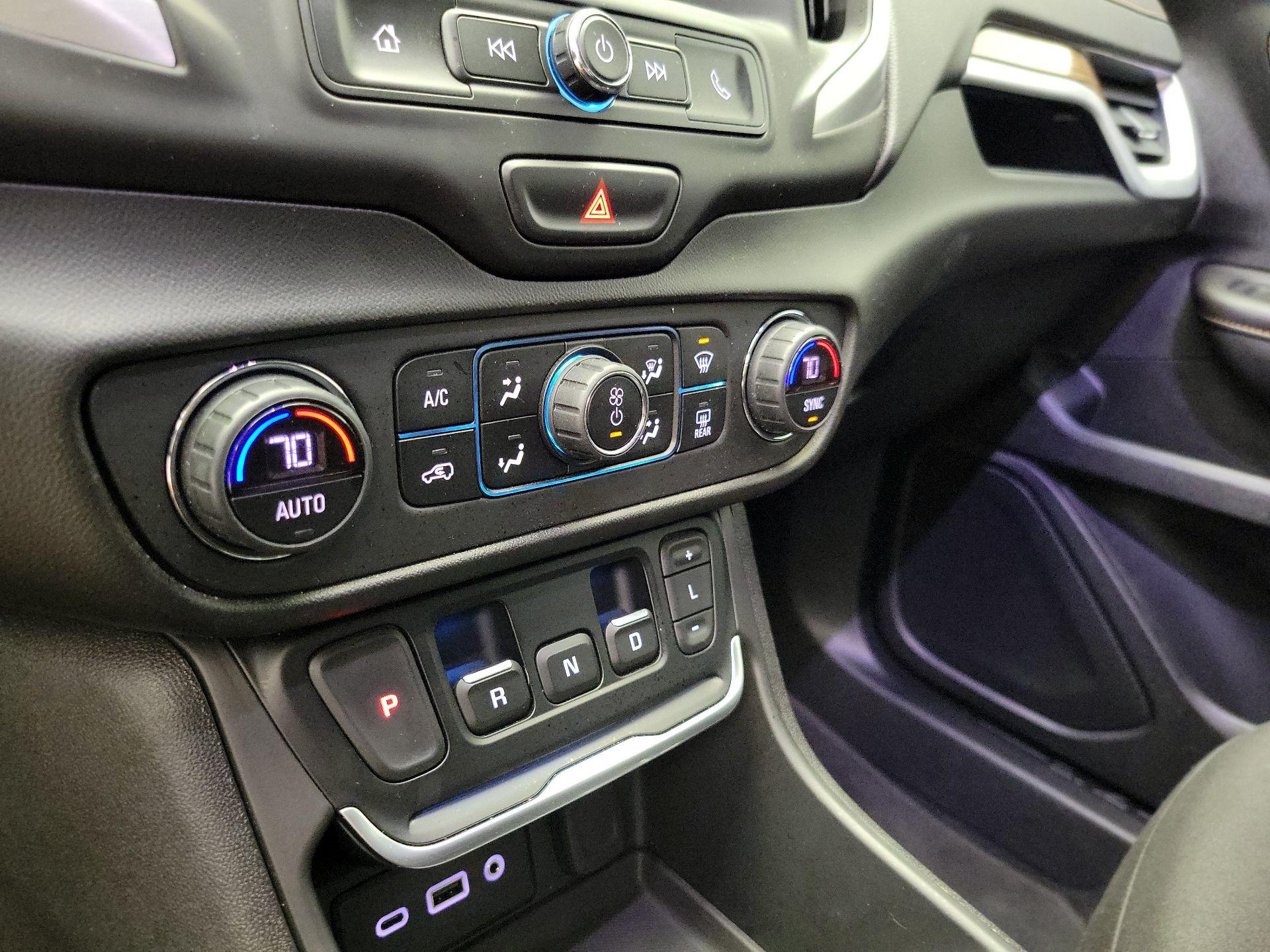 Thumbnail: 2020 GMC Terrain - 16