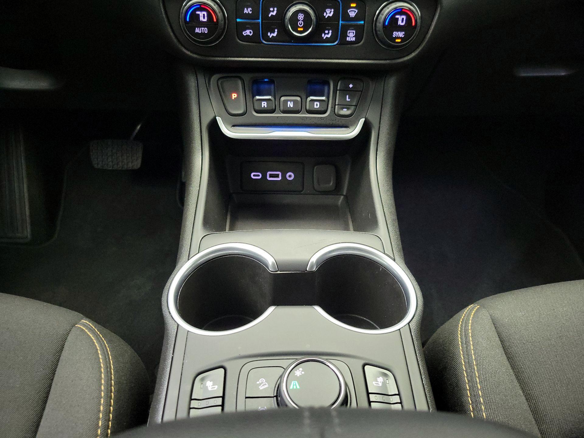 Thumbnail: 2020 GMC Terrain - 17