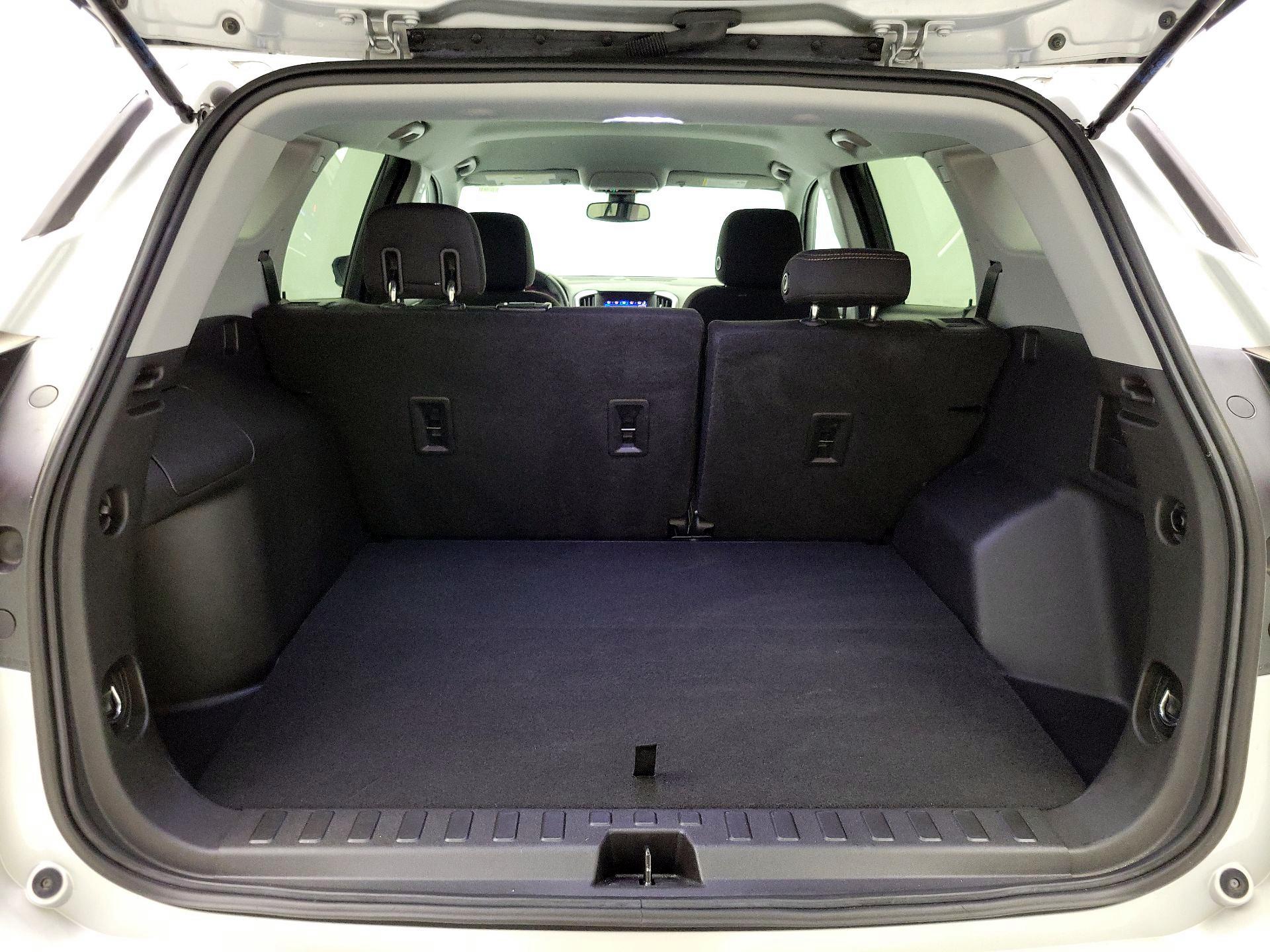 Thumbnail: 2020 GMC Terrain - 20