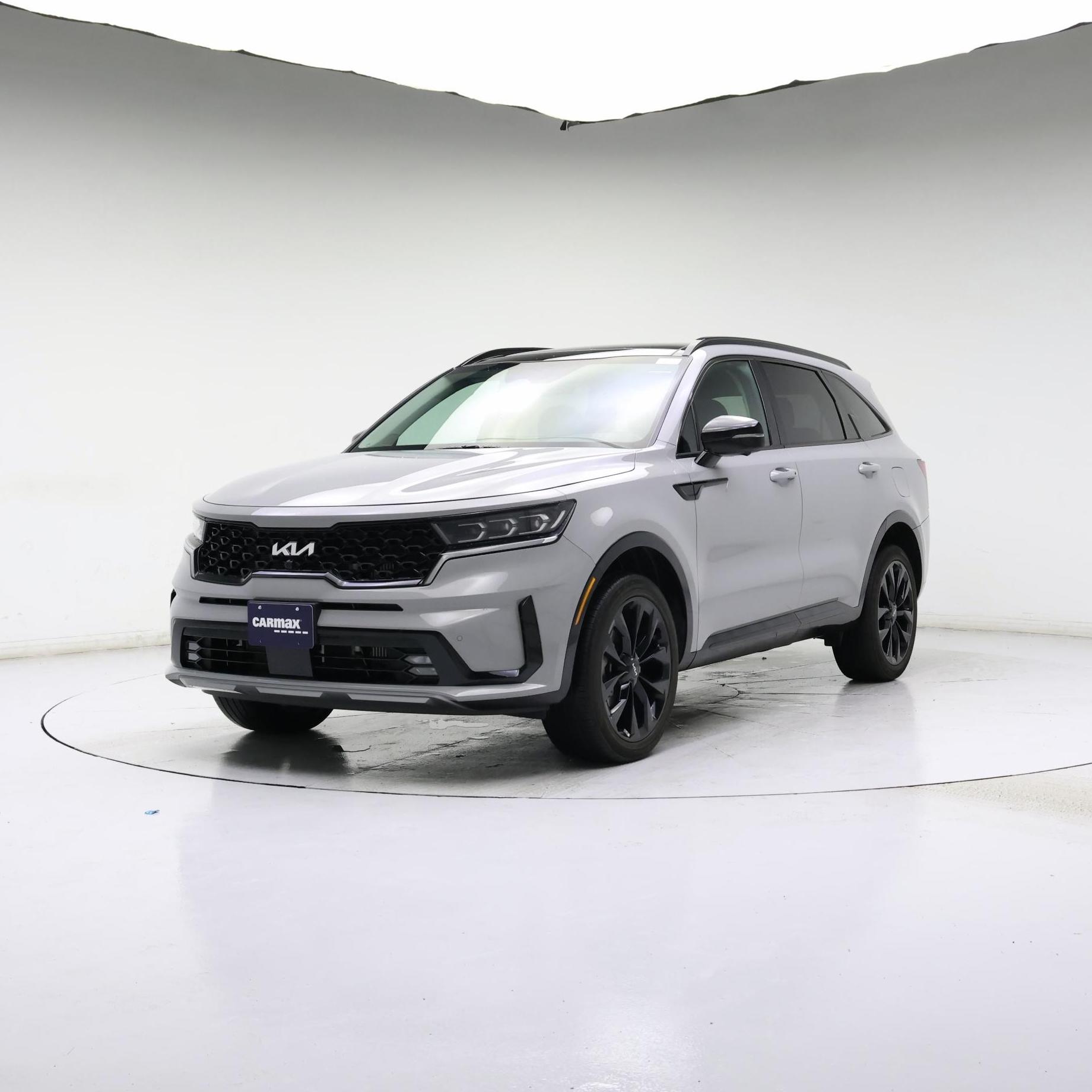 Thumbnail: 2023 Kia Sorento - 4