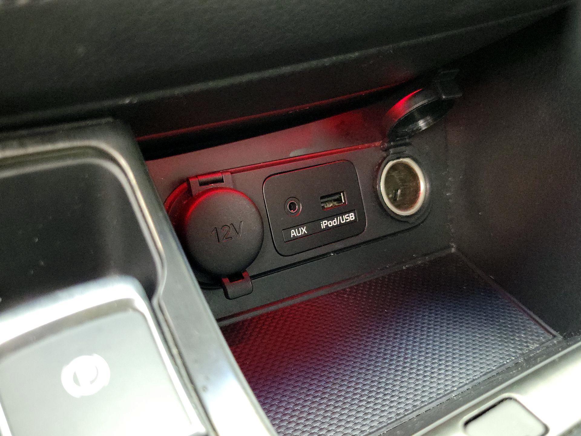 Thumbnail: 2015 Kia Optima - 19