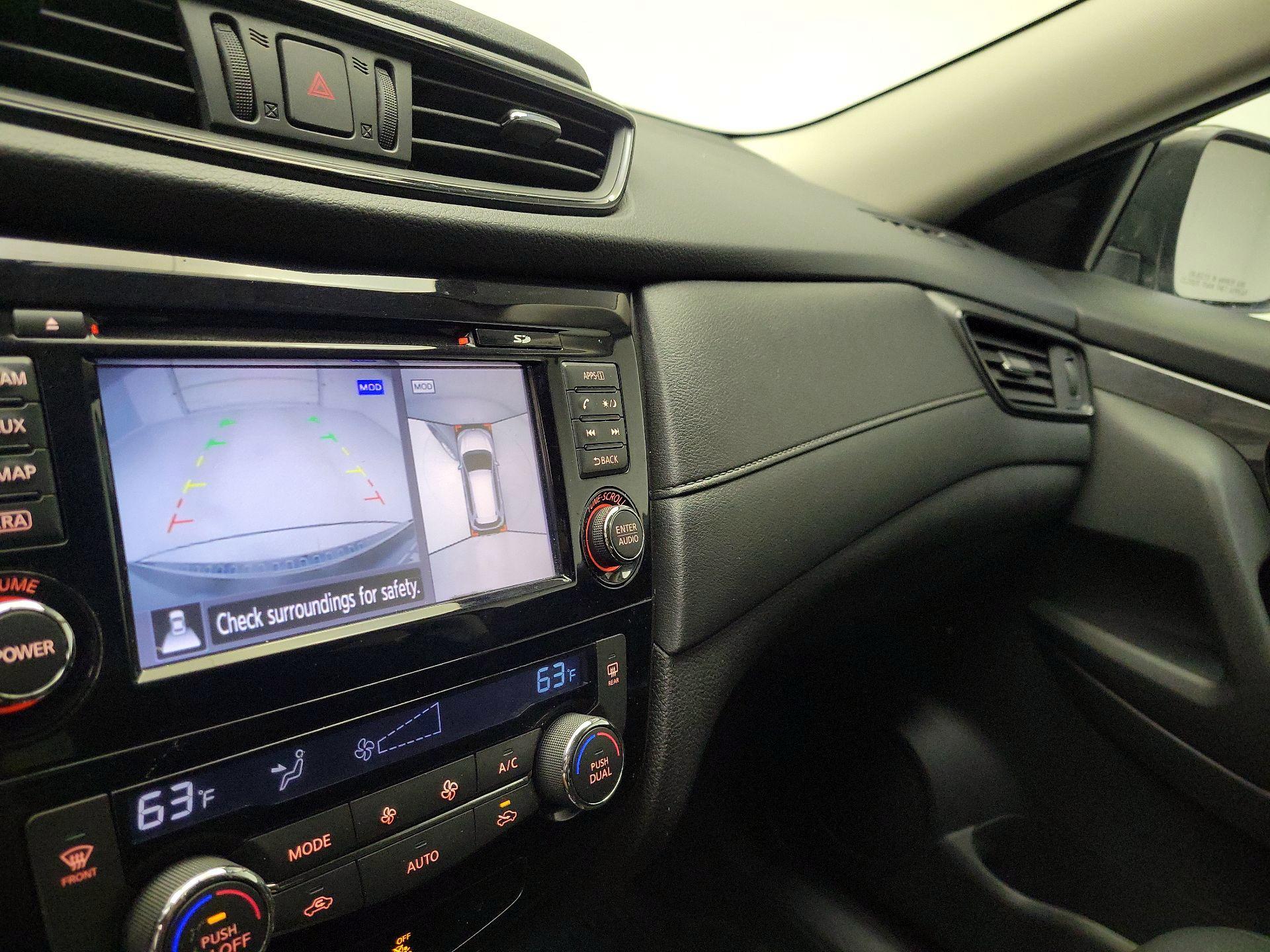 Thumbnail: 2017 Nissan Rogue - 15