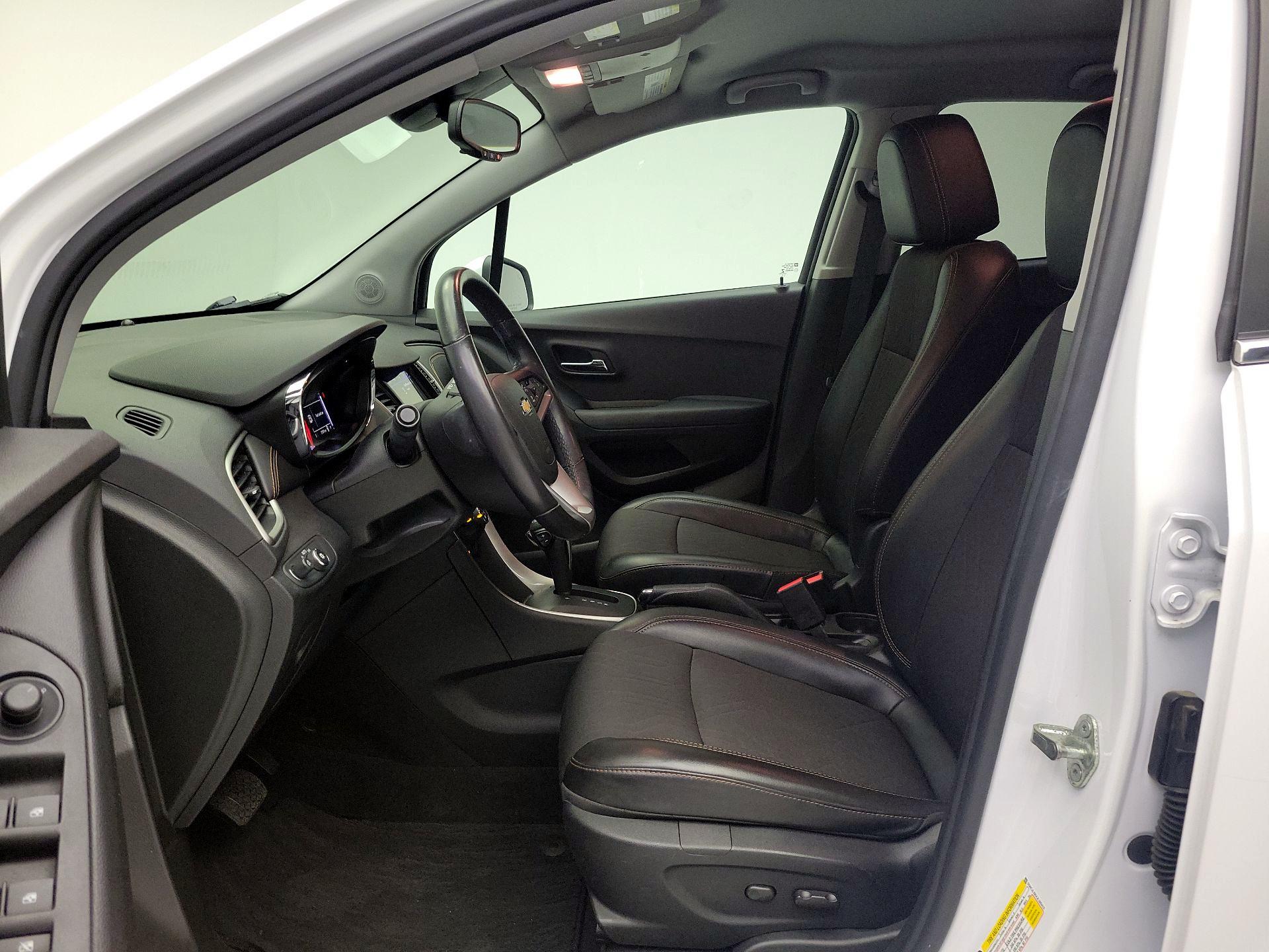 Thumbnail: 2018 Chevrolet Trax - 11