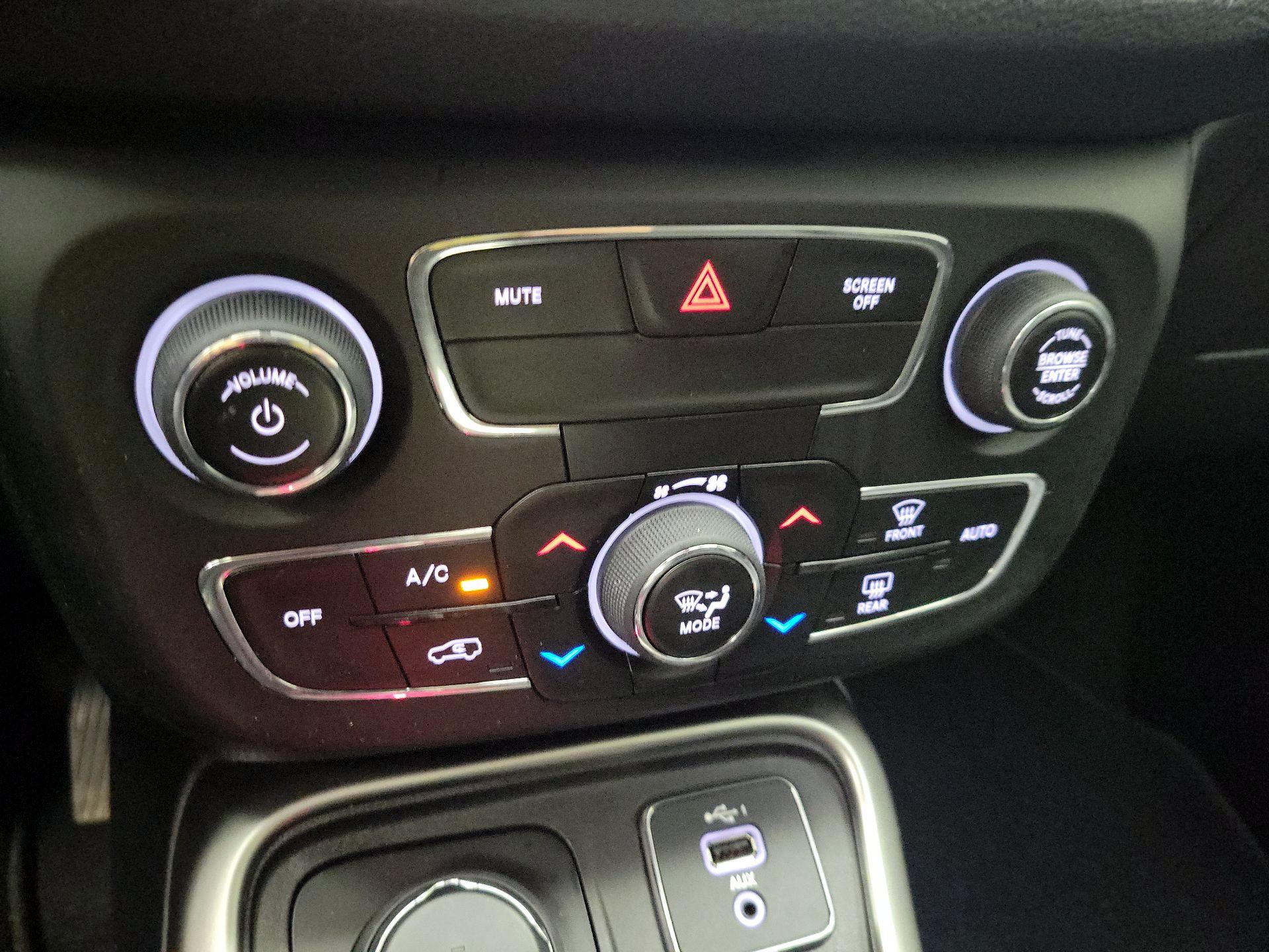 Thumbnail: 2019 Jeep Compass - 16