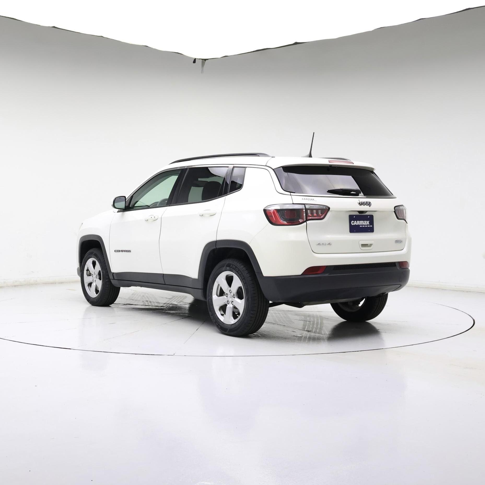 Thumbnail: 2019 Jeep Compass - 2