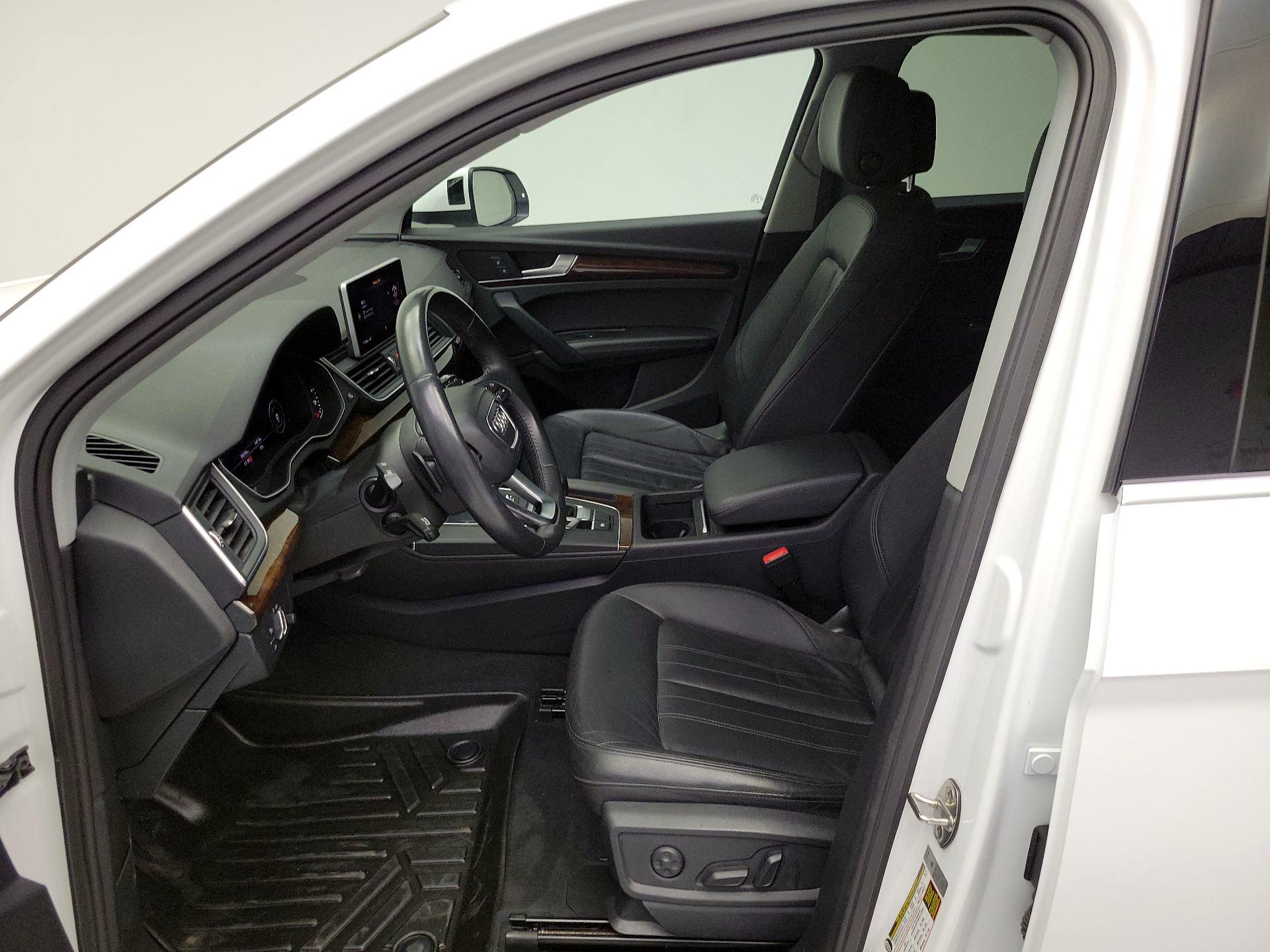 Thumbnail: 2020 Audi Q5 - 11